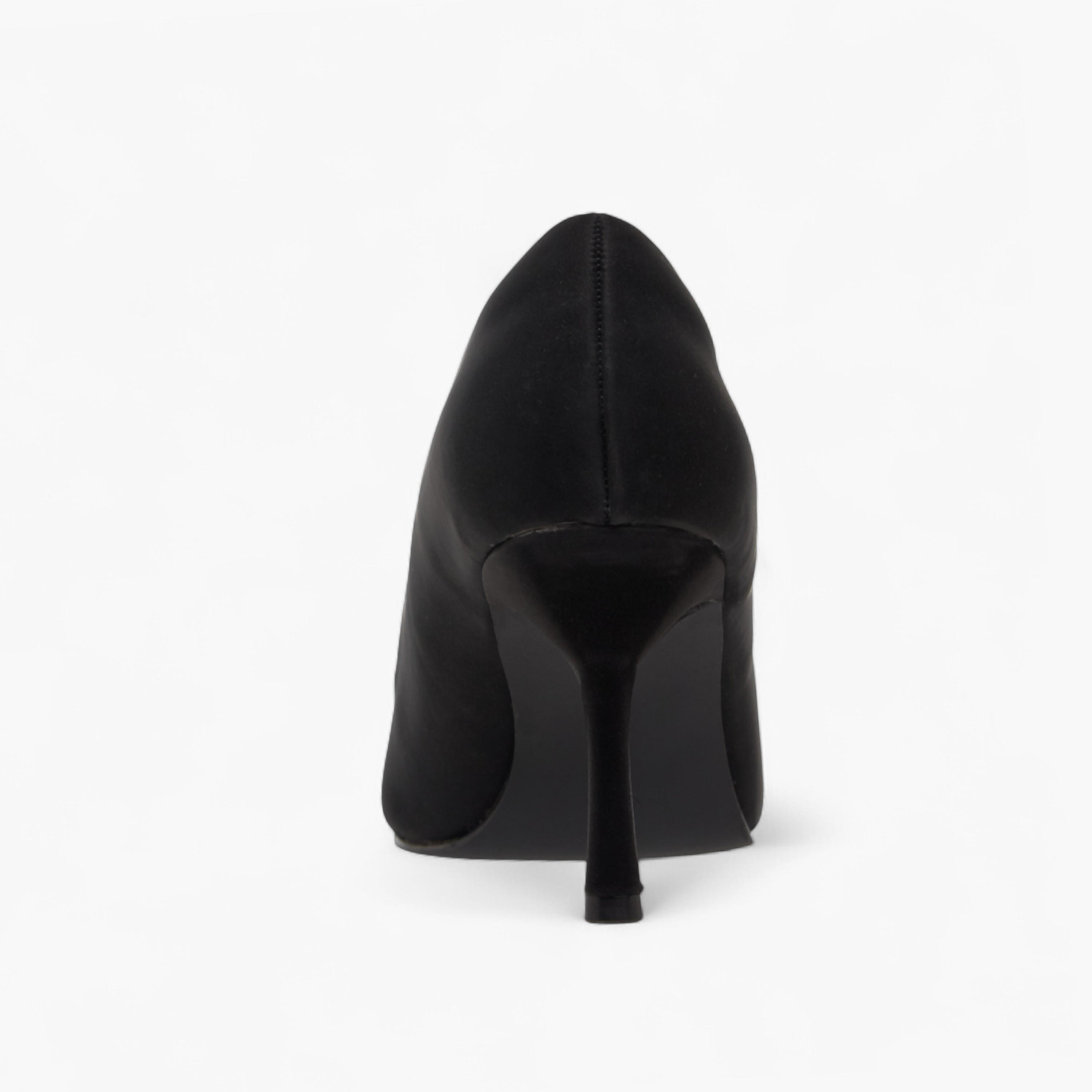 حذاء بومب سهل الارتداء مزين بكعب رفيع ومقدمة بارزة من فلورا بيلا-women-shoes-heels-image-5