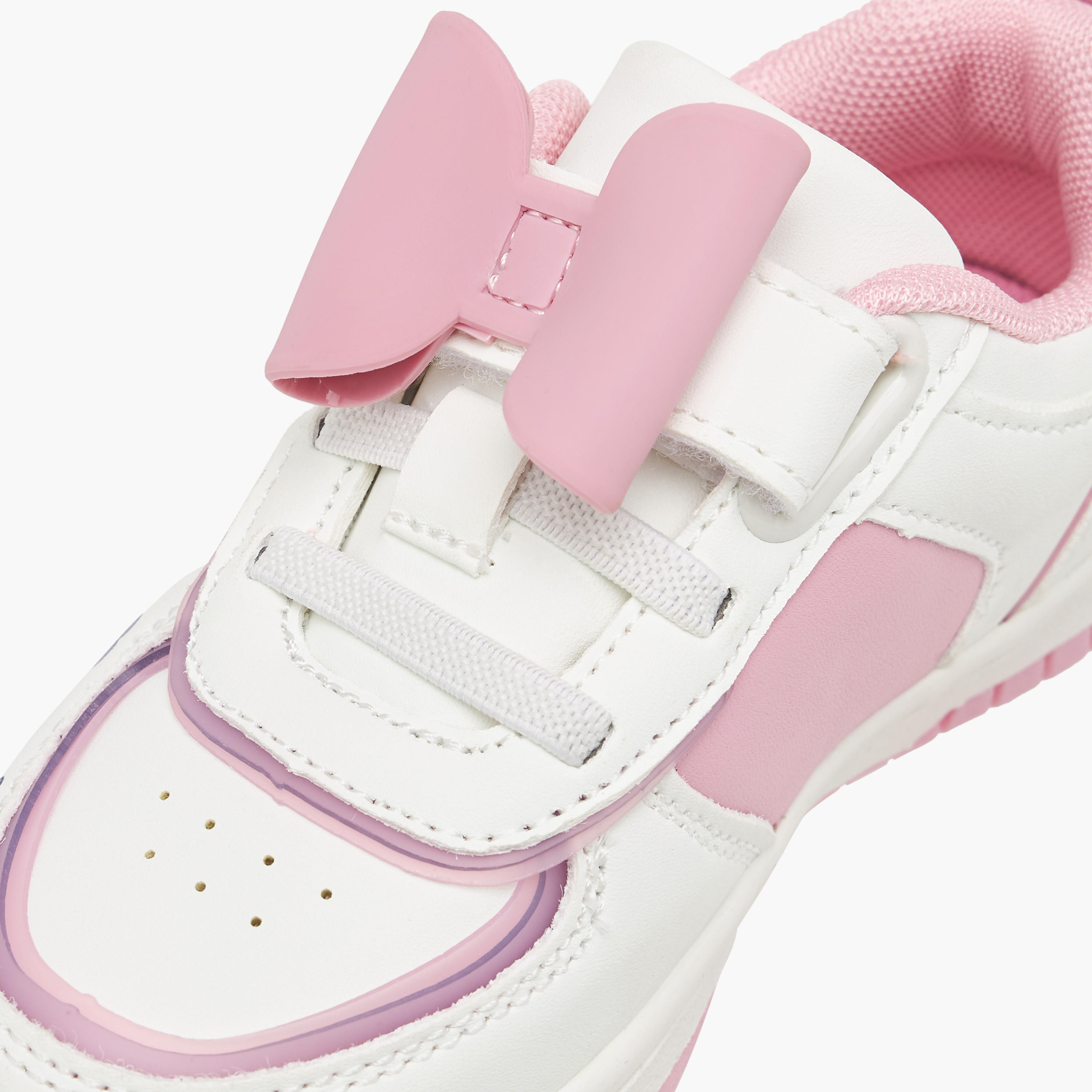 حذاء سنيكرز بشريط إغلاق لاصق وزينة ميني ماوس من ديزني-girls-shoes-sneakers-image-4