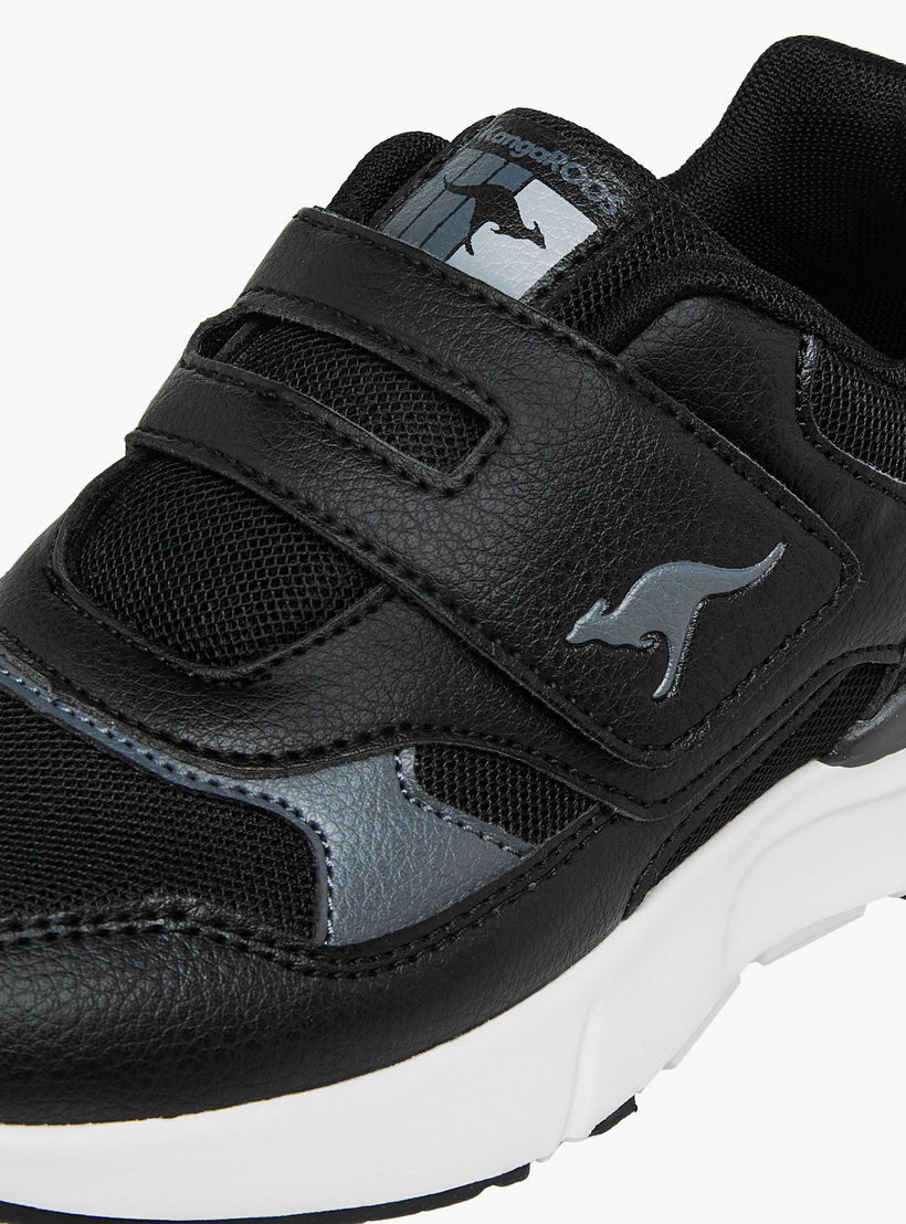 حذاء رياضي بشريط إغلاق لاصق للأولاد من كانجاروز-sports-boys-shoes-image-4