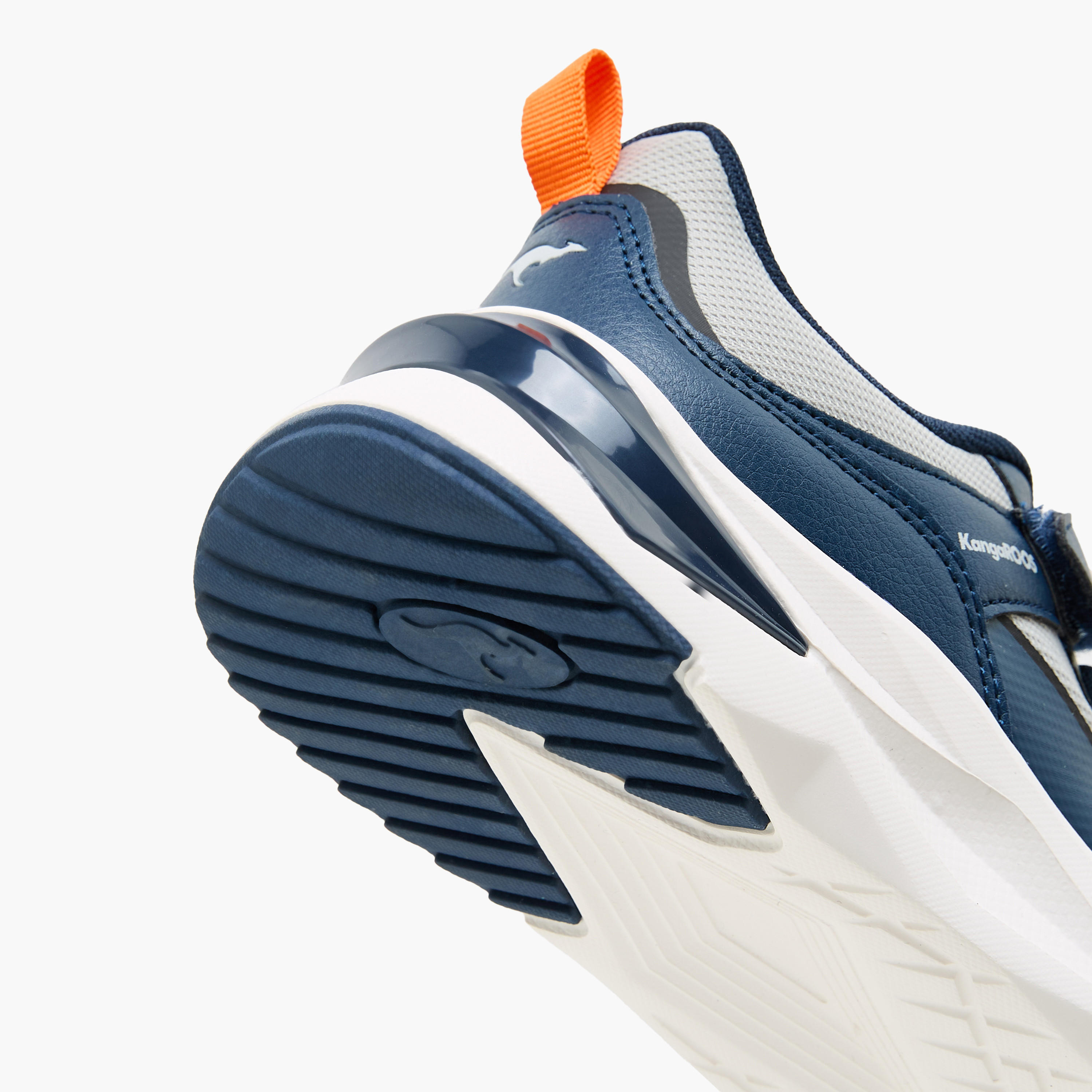 حذاء رياضي بشريط إغلاق لاصق للأولاد من كانجاروز-boys-shoes-sports-image-5