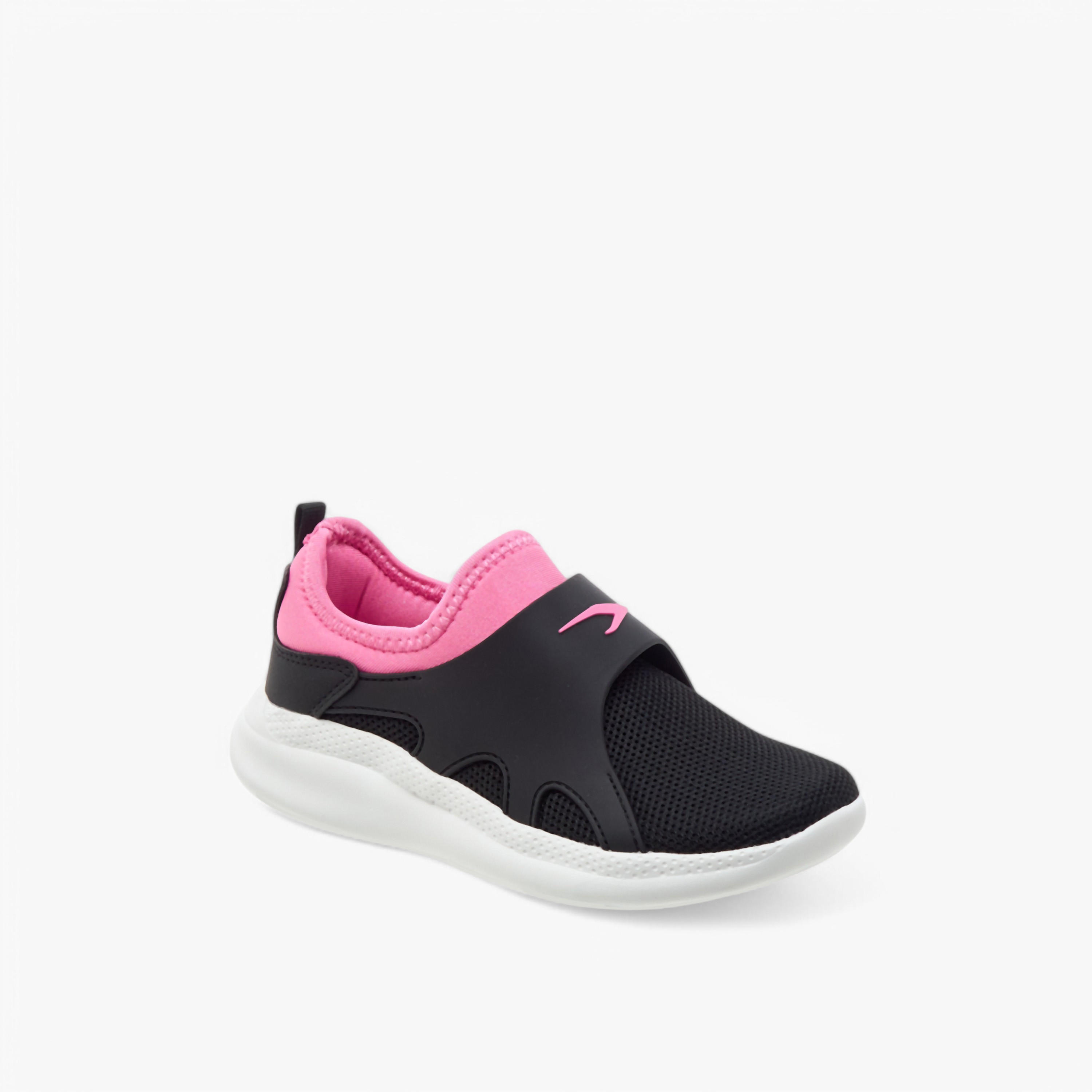 حذاء رياضي سهل الارتداء بتفاصيل شعار من داش-girls-shoes-sneakers-image-2