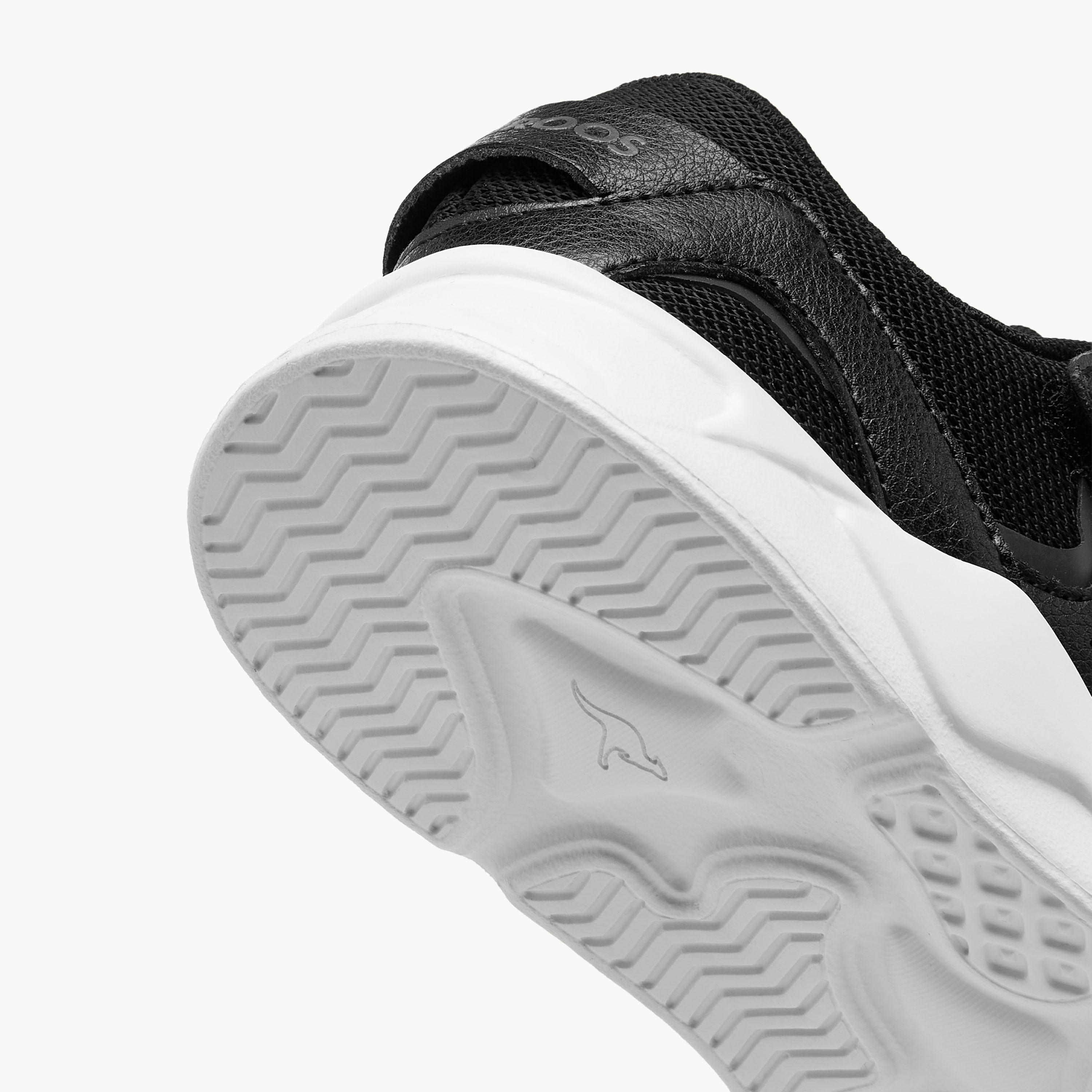 حذاء رياضي بشريط إغلاق لاصق للأولاد من كانجاروز-boys-shoes-sports-image-5