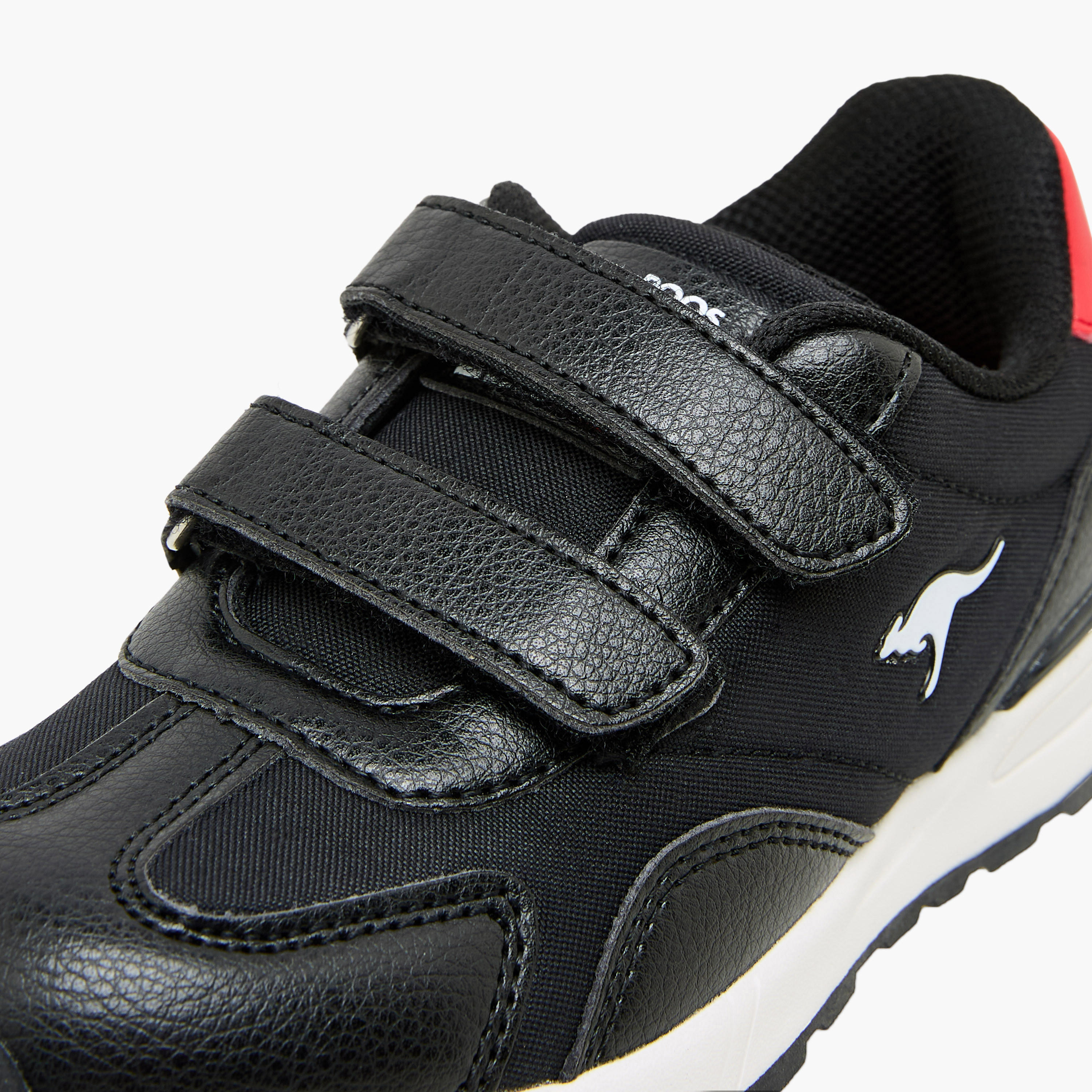 حذاء رياضي بشريط إغلاق لاصق للأولاد من كانجاروز-boys-shoes-sports-image-4