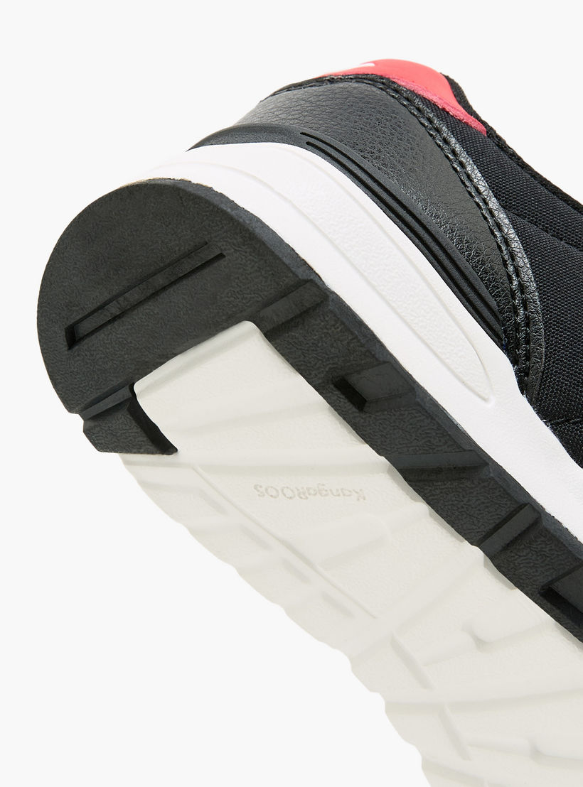 حذاء رياضي بشريط إغلاق لاصق للأولاد من كانجاروز-boys-shoes-sports-image-5