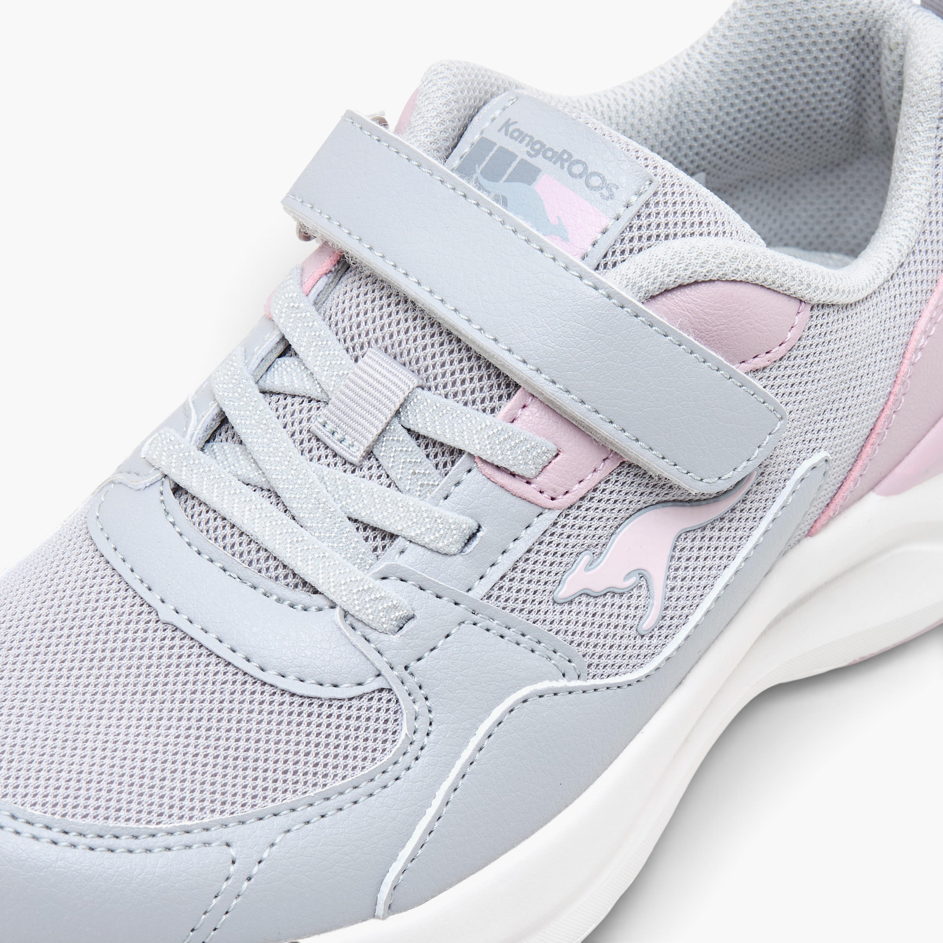 حذاء رياضي بشريط إغلاق لاصق للبنات من كانجاروز-sports-girls-shoes-image-4
