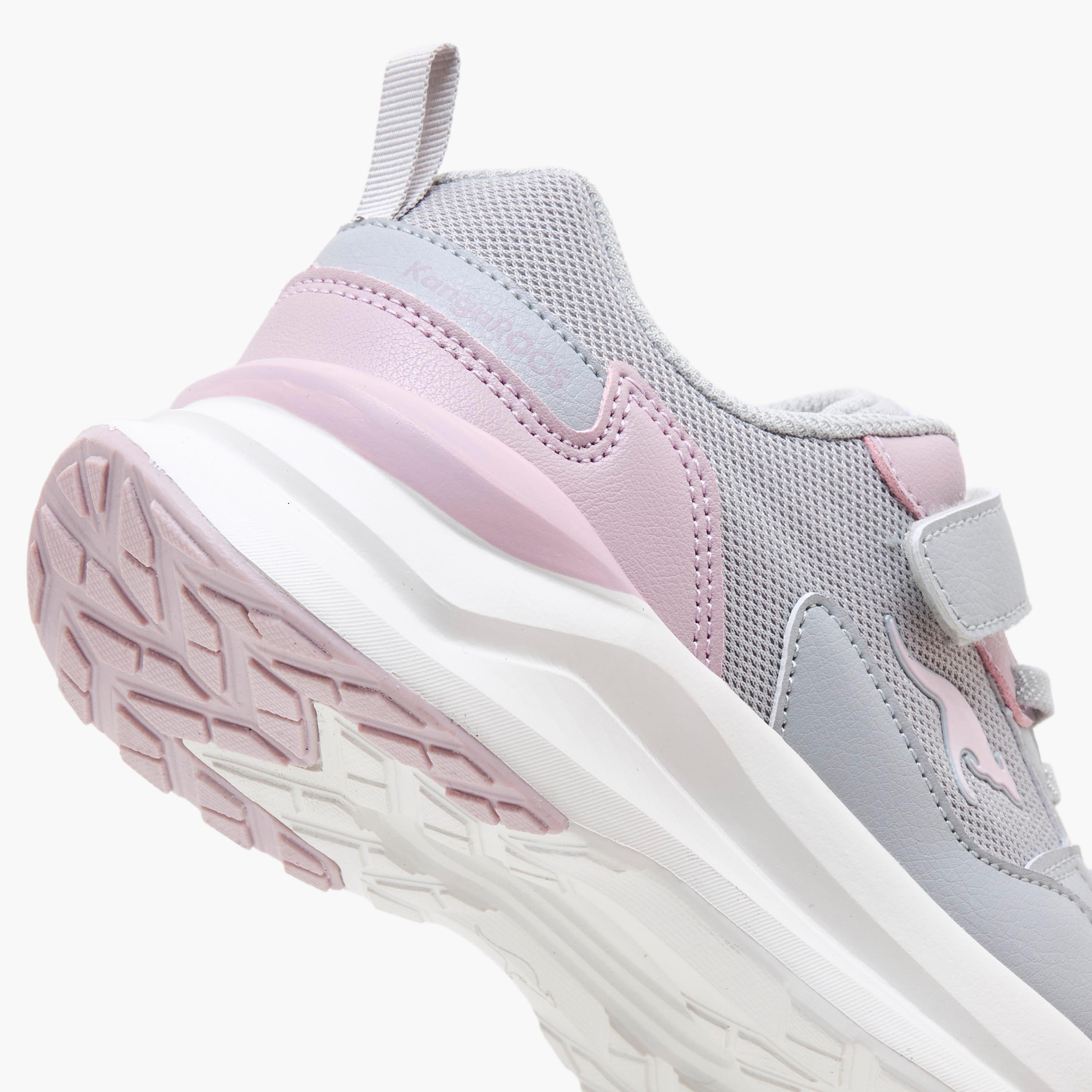 حذاء رياضي بشريط إغلاق لاصق للبنات من كانجاروز-sports-girls-shoes-image-5