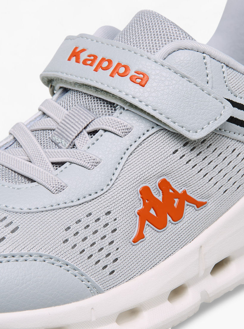 حذاء رياضي بتفاصيل شعار وبشريط إغلاق لاصق للأولاد من كابا-boys-shoes-schoolshoes-image-4