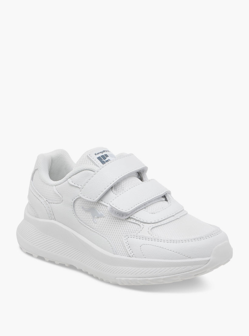 حذاء مدرسي بتفاصيل شعار وشريط إغلاق لاصق للجنسين من كانجاروز-boys-shoes-schoolshoes-image-2