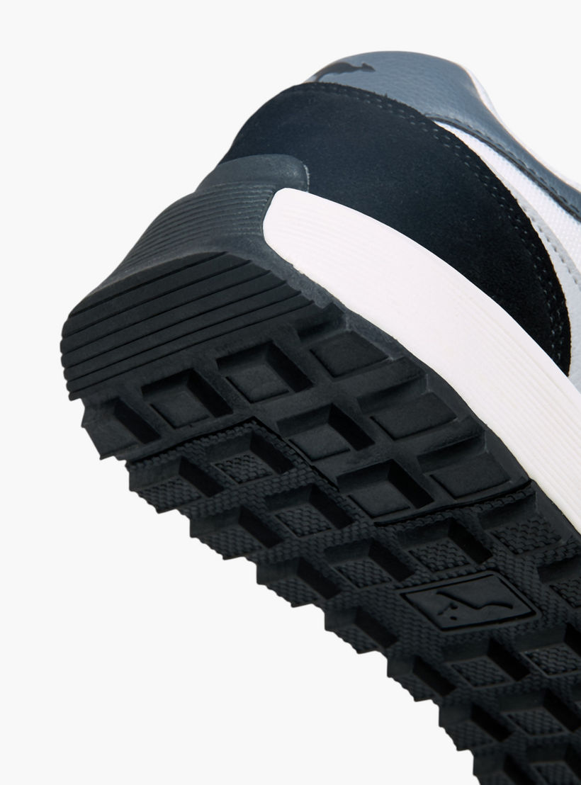 حذاء رياضي برباط إغلاق للرجال من كانجاروز-men-shoes-sports-image-5