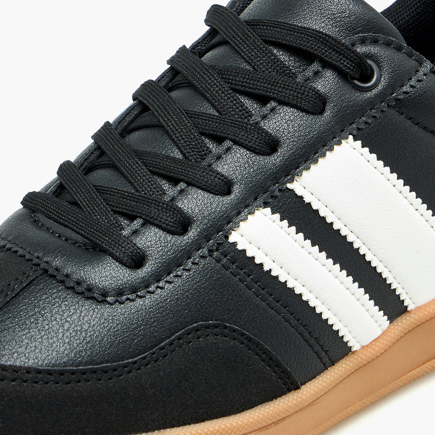 حذاء سنيكرز مخطط طول الكاحل برباط للرجال من إل بي إل من شو إكسبريس-men-shoes-sneakers-image-4