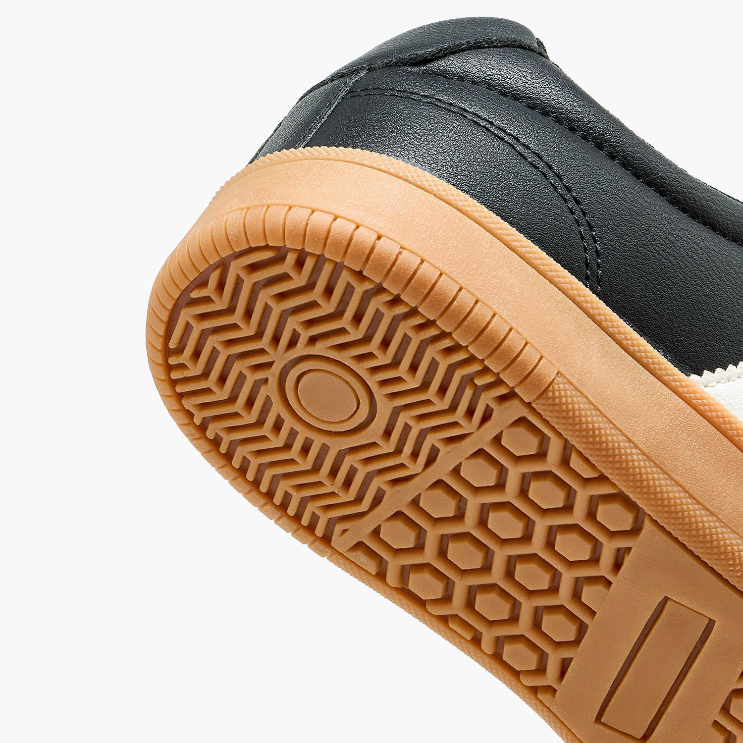 حذاء سنيكرز مخطط طول الكاحل برباط للرجال من إل بي إل من شو إكسبريس-men-shoes-sneakers-image-5