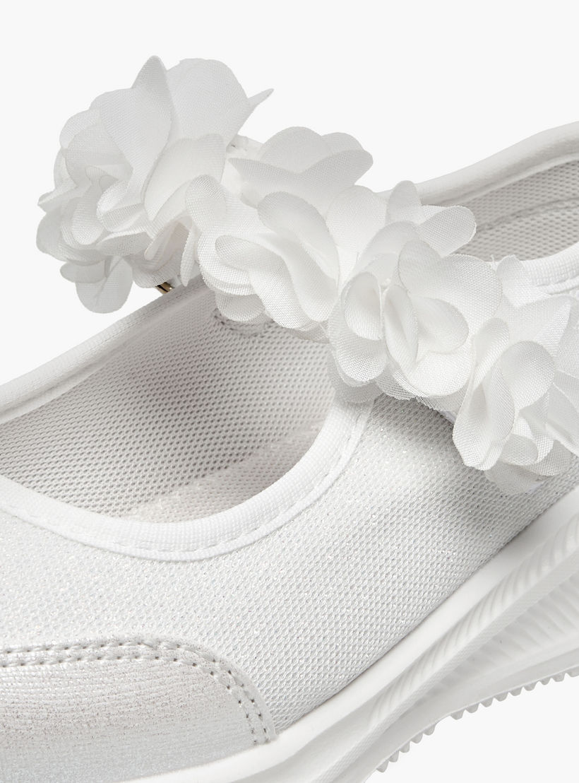 حذاء سنيكرز مزين بشريط إغلاق لاصق للبنات من فلورا بيلا-girls-shoes-sneakers-image-4