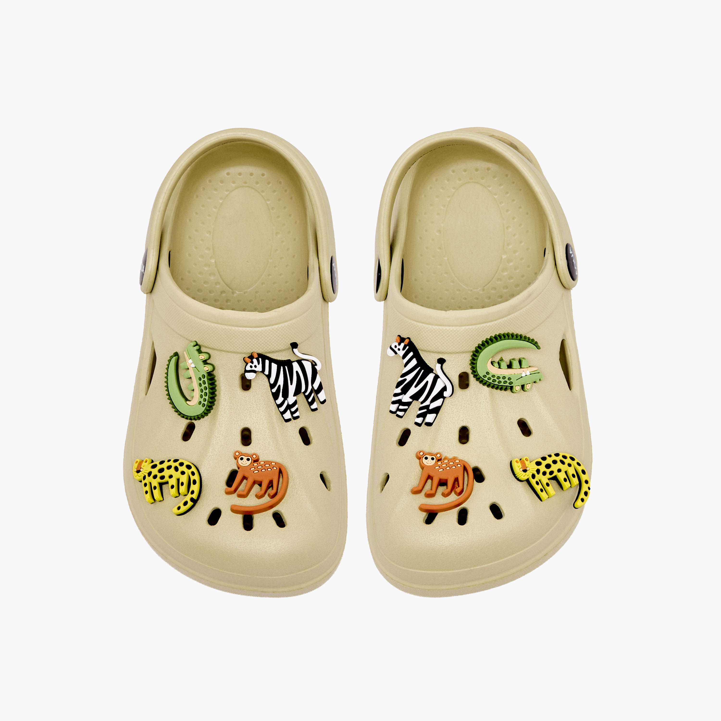 حذاء كلوج بزينة سفاري للأولاد من أكوا-boys-shoes-sandals-image-1