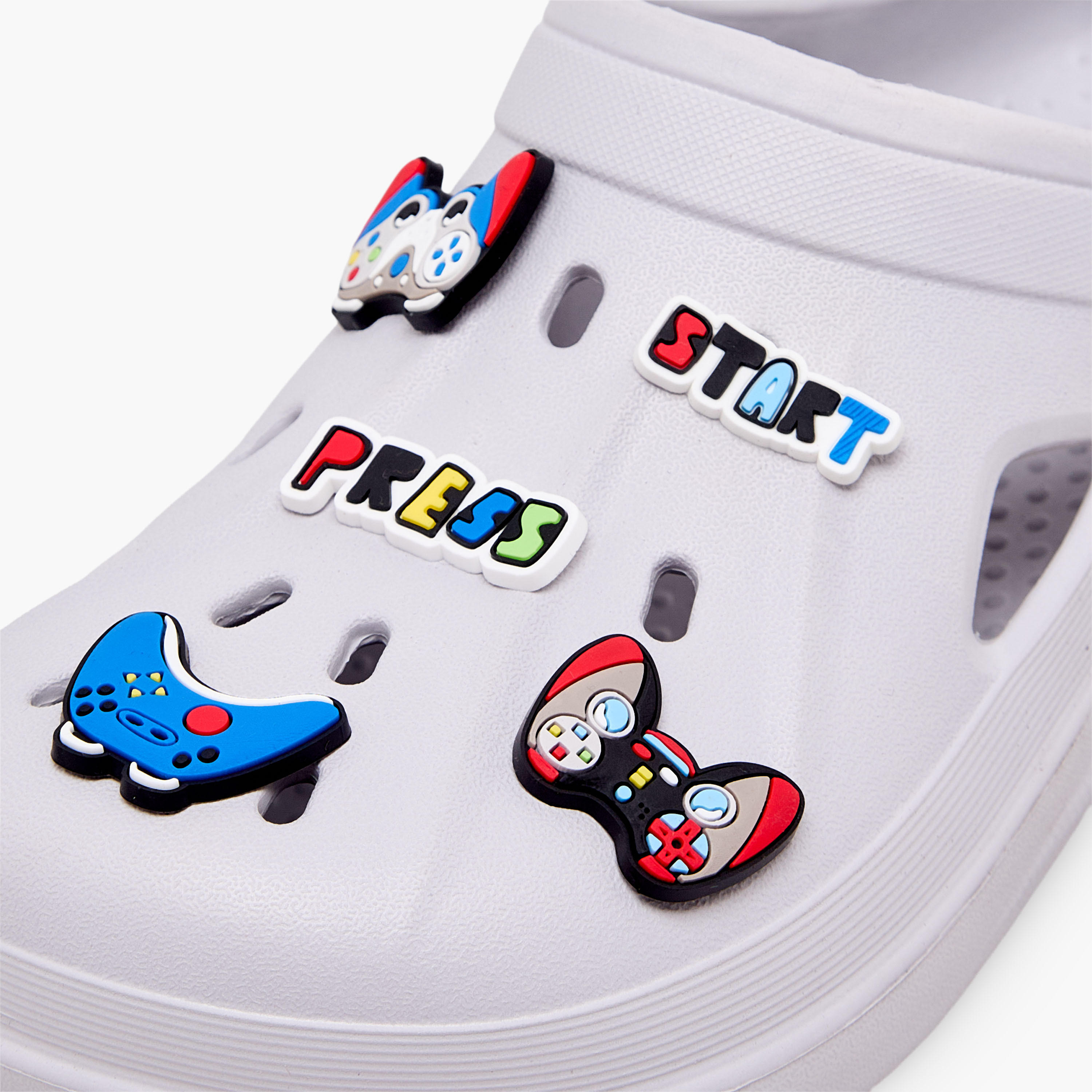 حذاء كلوج بزينة ألعاب للأولاد من أكوا-boys-shoes-sandals-image-7