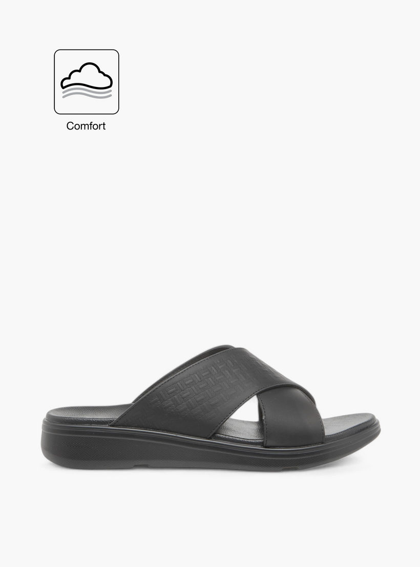 صندل مريح سهل الارتداء بارز الملمس بحزام متقاطع من إل بي إل من شو إكسبرس-men-shoes-sandals-image-2