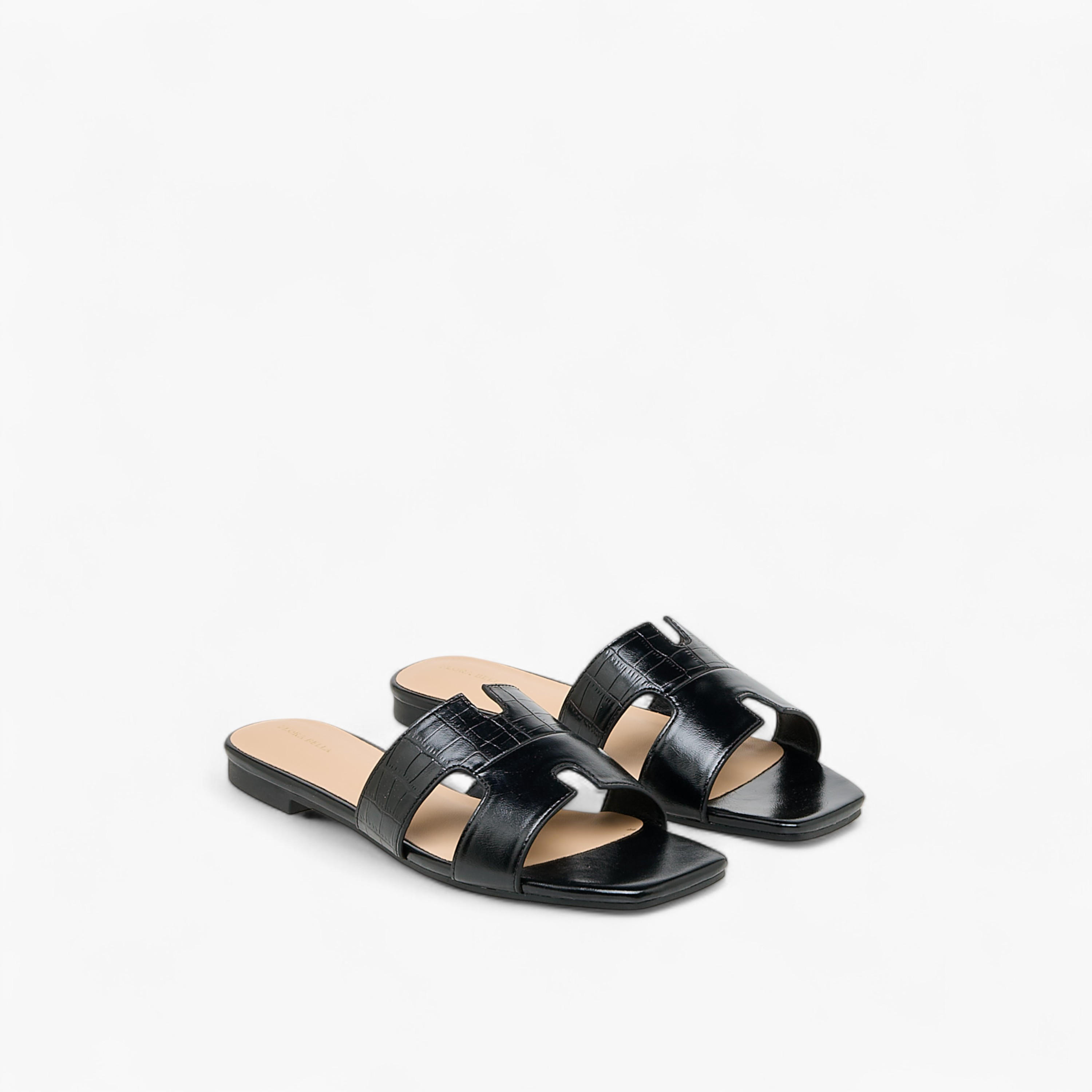 صندل بتفاصيل مفرغة للنساء من فلورا بيلا-women-shoes-flats-sandals-image-1