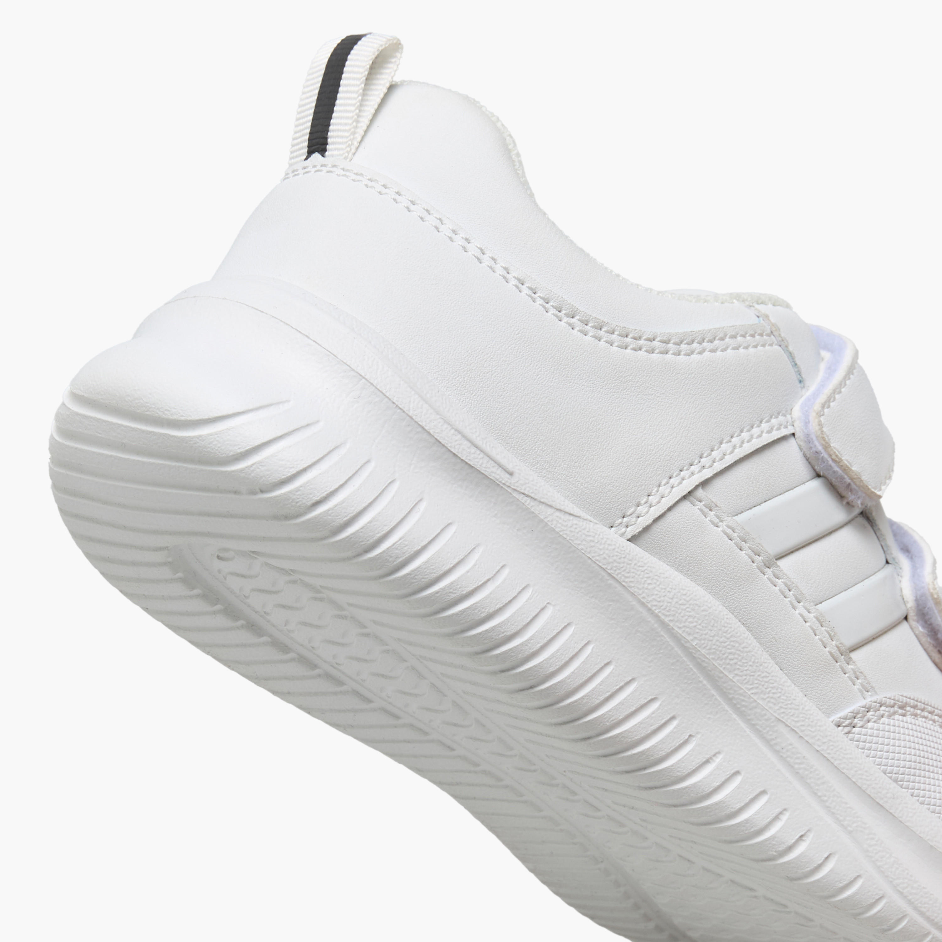 حذاء مدرسي بشريط إغلاق لاصق للأطفال من إل بي إل من شو إكسبرس-girls-shoes-sneakers-image-8
