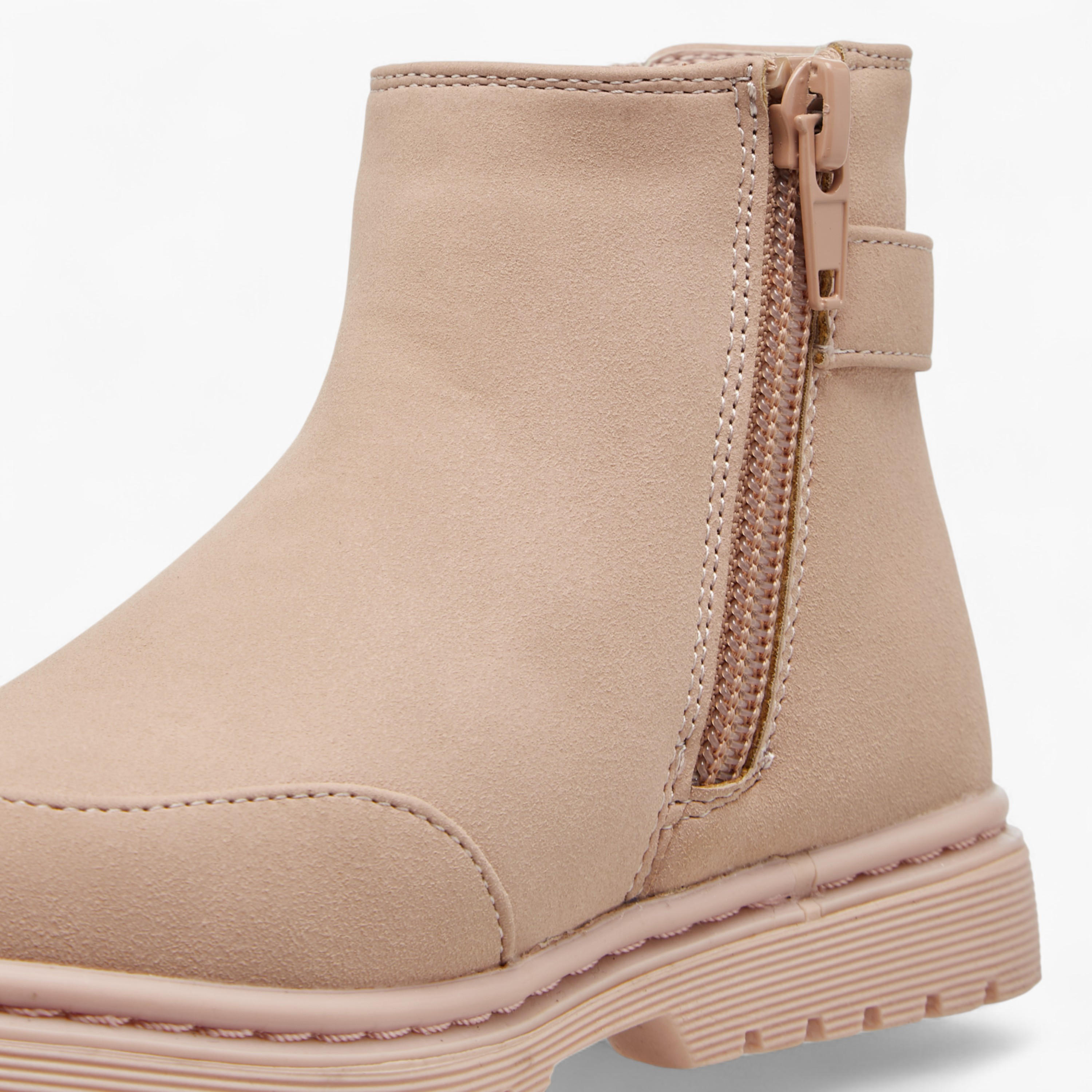 بوت سادة بسحاب إغلاق وتفاصيل إبزيم من فلورا بيلا-girls-shoes-boots-image-4