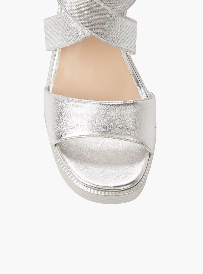 صندل معدني خفيف الوزن بكعب عريض وأشرطة متقاطعة مرنة للنساء من شورستيب-women-shoes-sandals-heeled-image-5