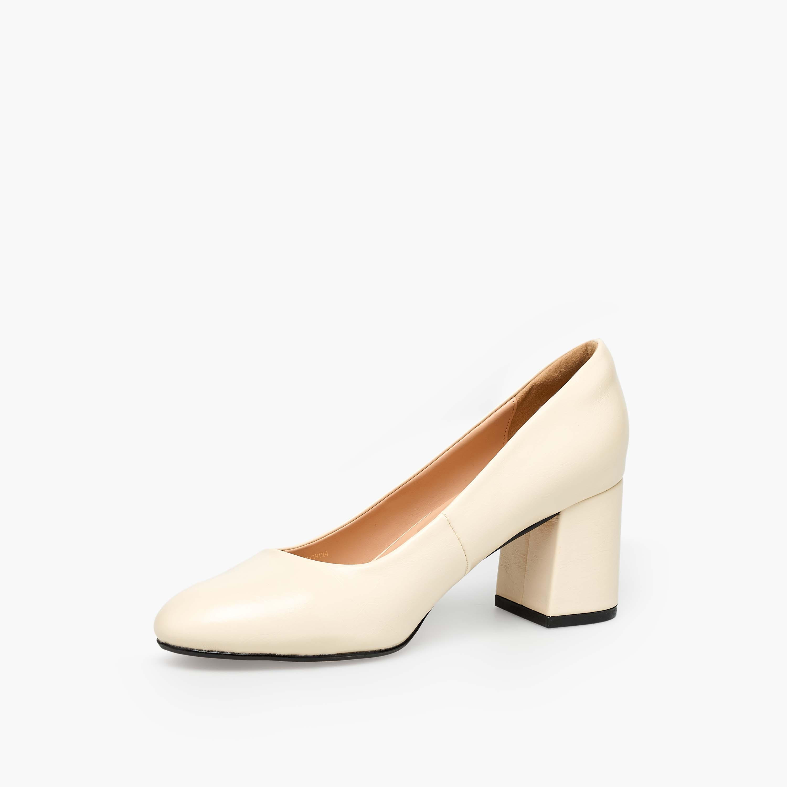 حذاء كلاسيكي بكعب عريض للنساء من سيليست-women-shoes-heels-image-4