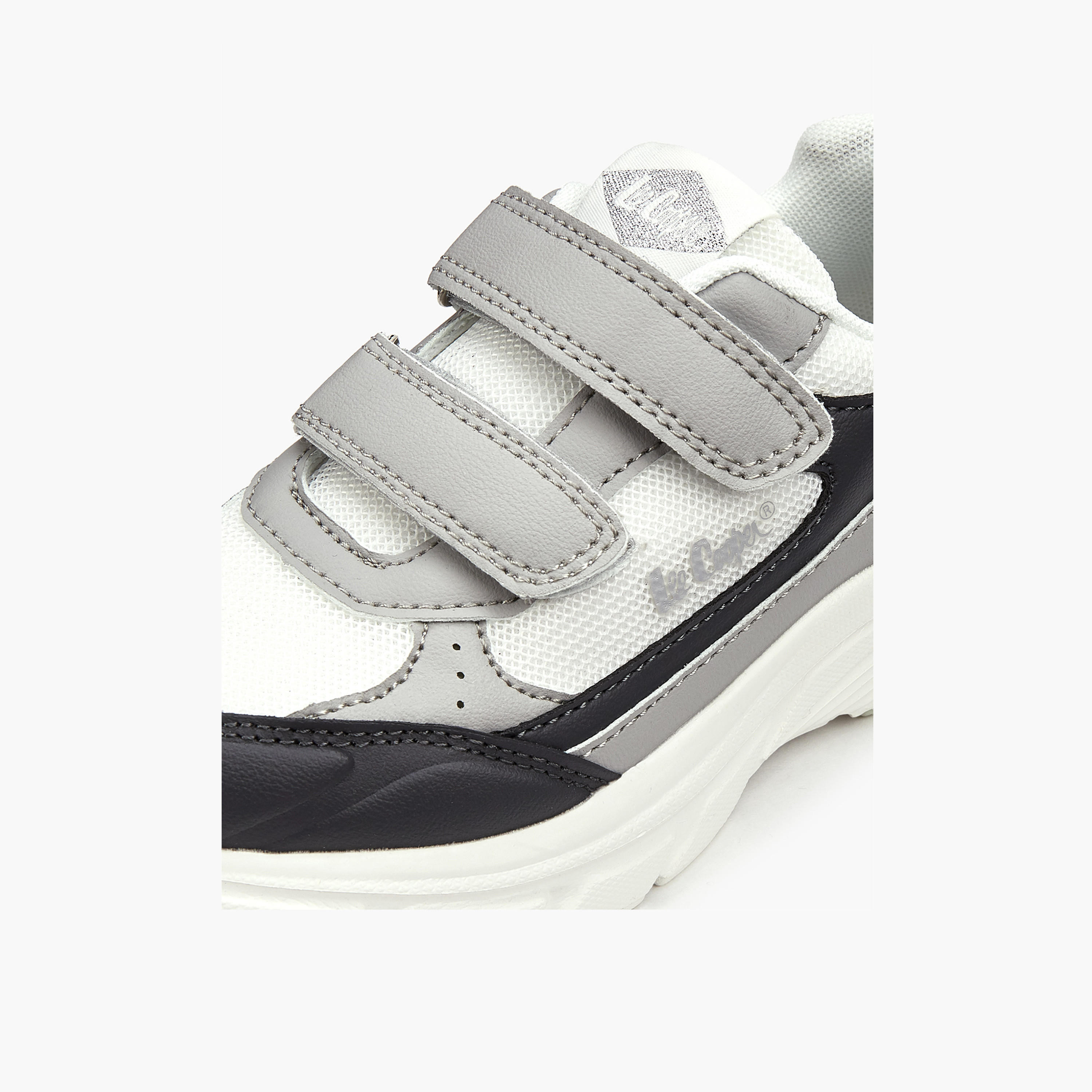 حذاء سنيكرز متعدد التصاميم بشريط إغلاق لاصق للأولاد من لي كوبر-boys-shoes-sneakers-image-4