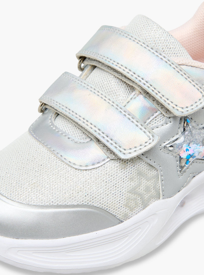 حذاء سنيكرز بشريط إغلاق لاصق وتزيينات نجوم للبنات من فلورا بيلا-girls-shoes-sneakers-image-5