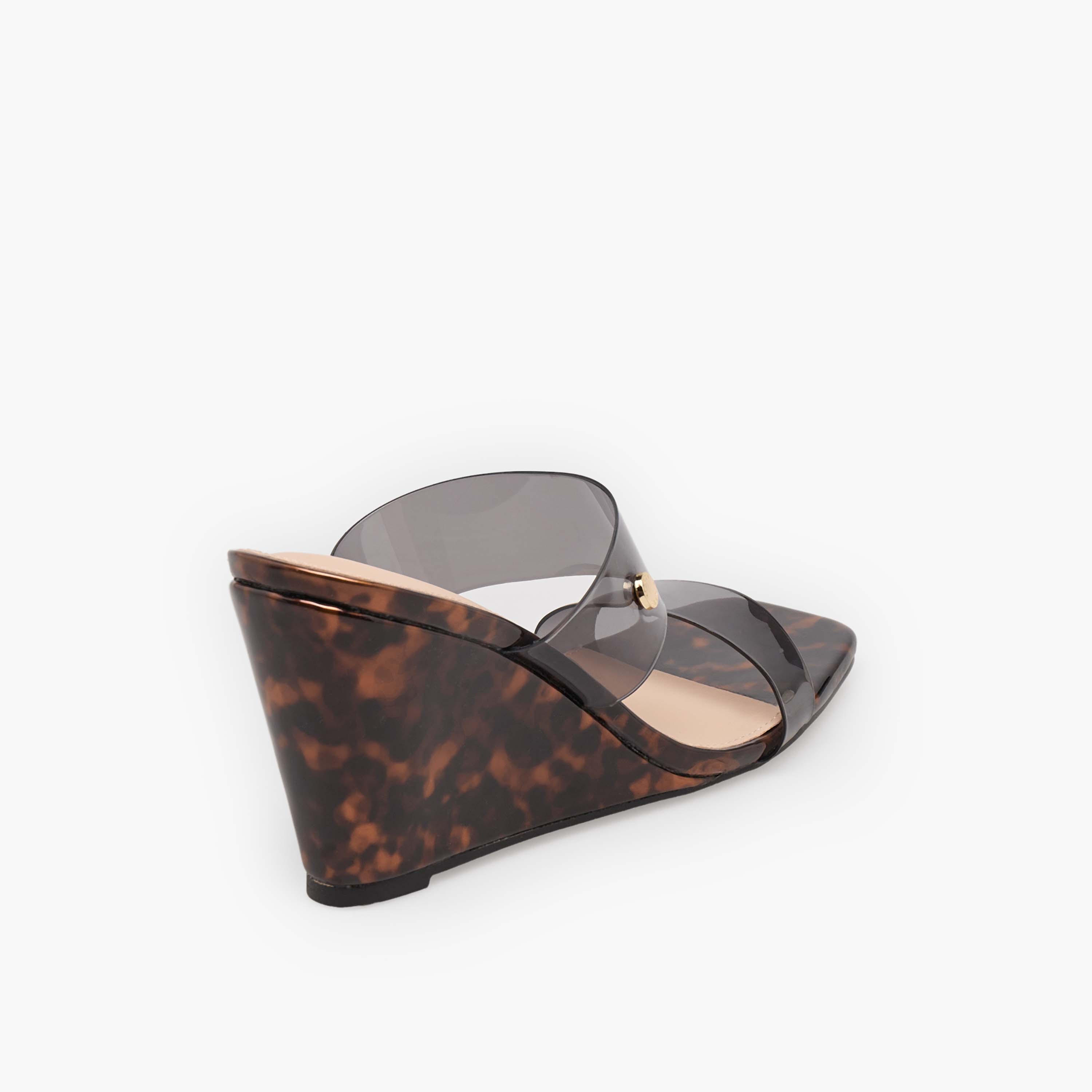 صندل نسائي بكعب بلوك من فلورا بيلا-women-shoes-sandals-heeled-image-6