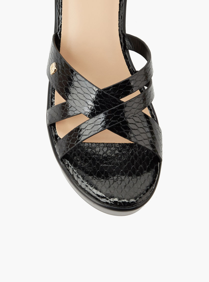 صندل خفيف الوزن بملمس بارز وكعب ويدج وأشرطة متقاطعة للنساء من شورستيب-women-shoes-sandals-heeled-image-5