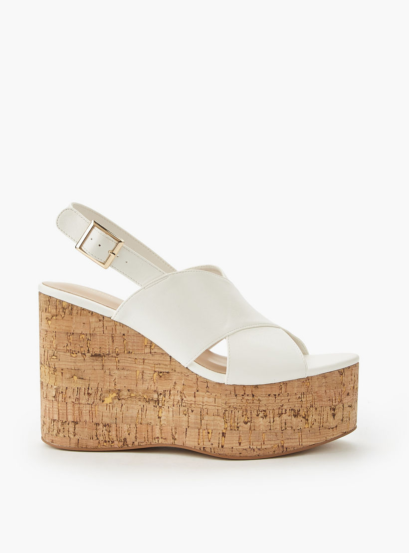 صندل خفيف الوزن بكعب ويدج وتفاصيل إبزيم للنساء من شورستيب-women-shoes-sandals-heeled-image-3