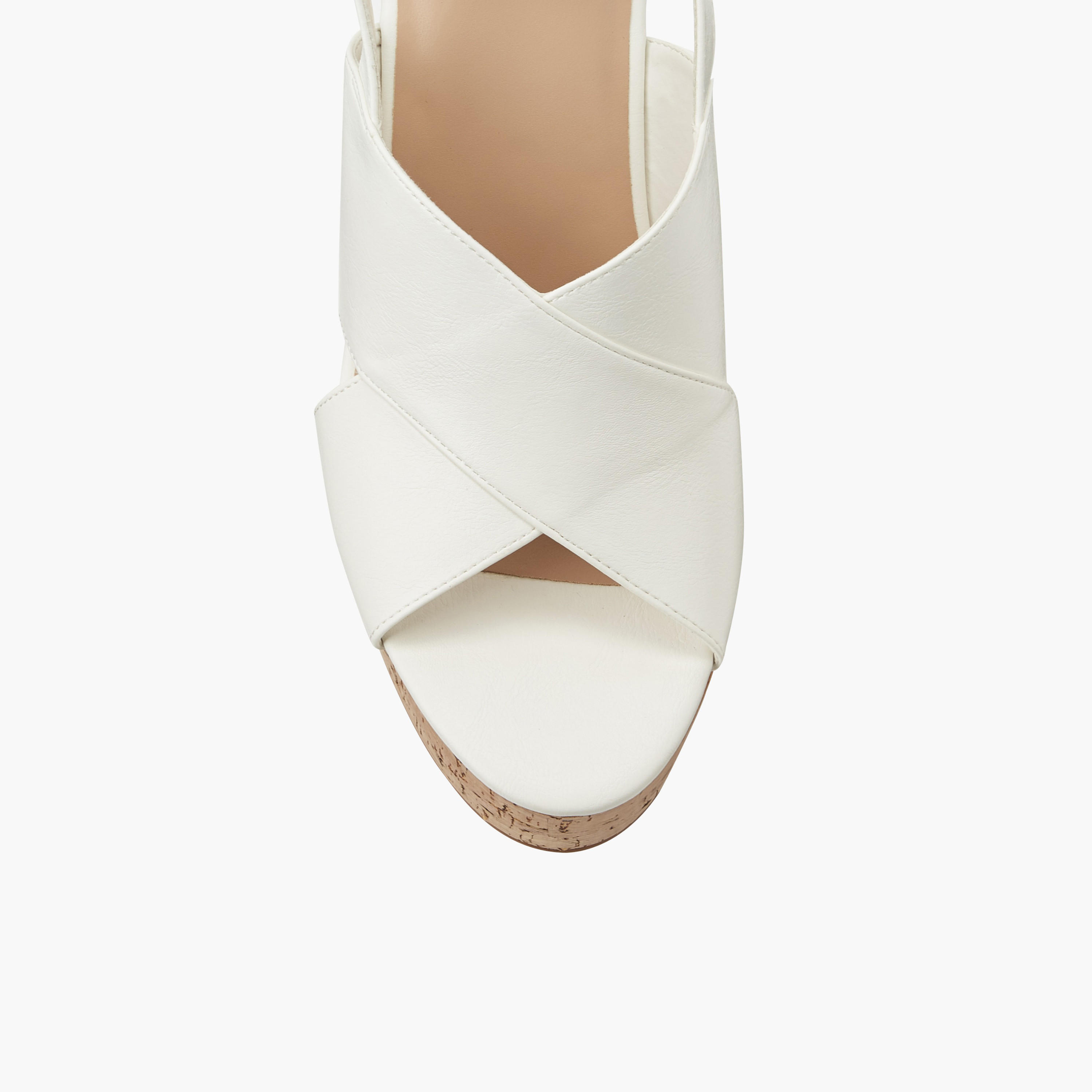 صندل خفيف الوزن بكعب ويدج وتفاصيل إبزيم للنساء من شورستيب-women-shoes-sandals-heeled-image-5