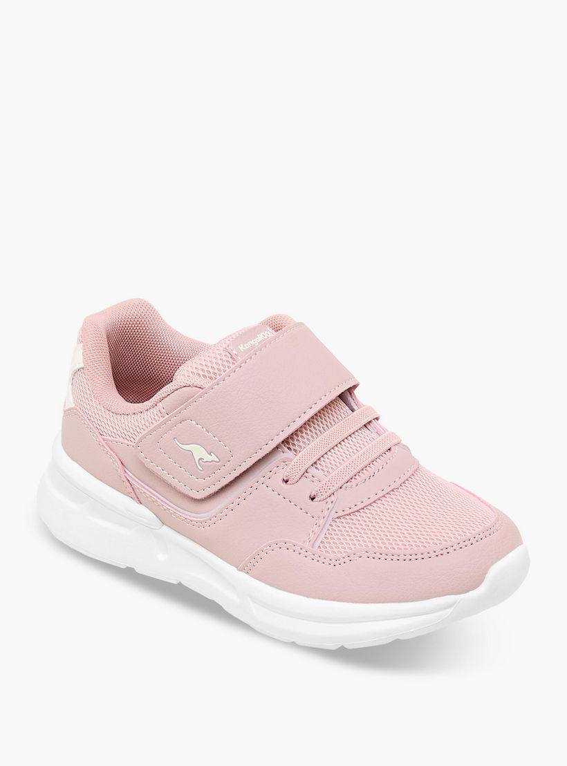 حذاء رياضي بشريط إغلاق لاصق للبنات من كانجاروز-girls-shoes-sports-image-2