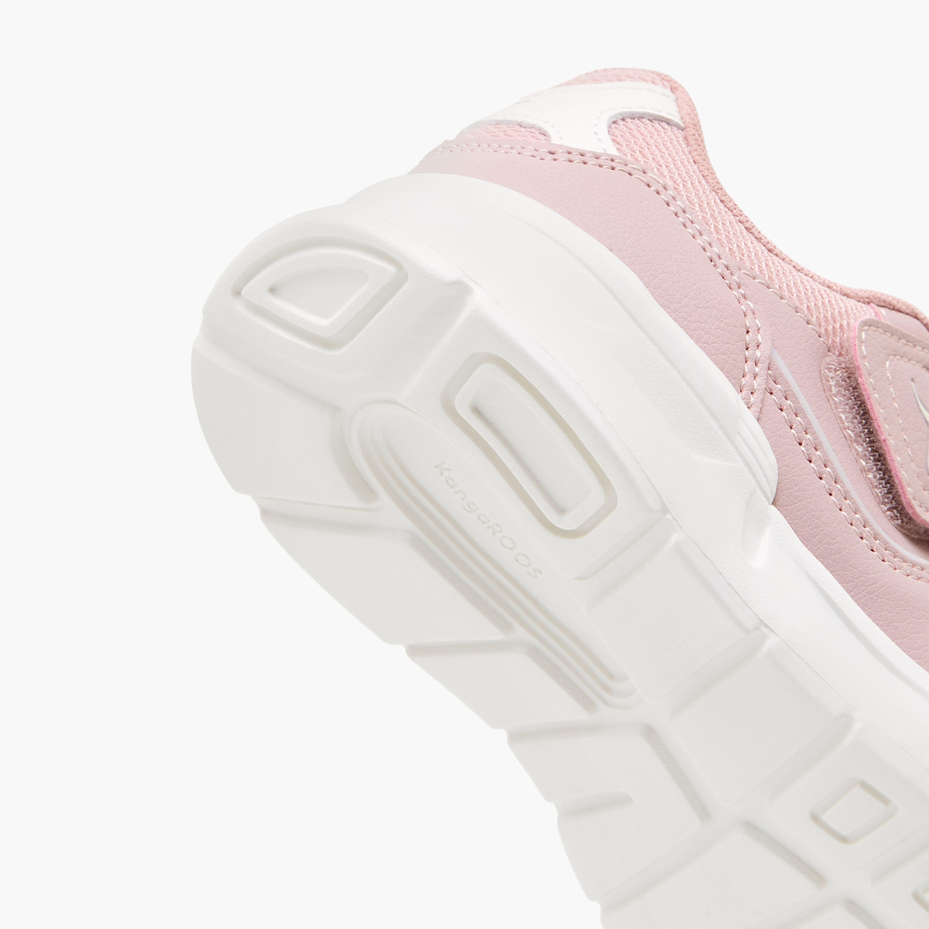 حذاء رياضي بشريط إغلاق لاصق للبنات من كانجاروز-girls-shoes-sports-image-5