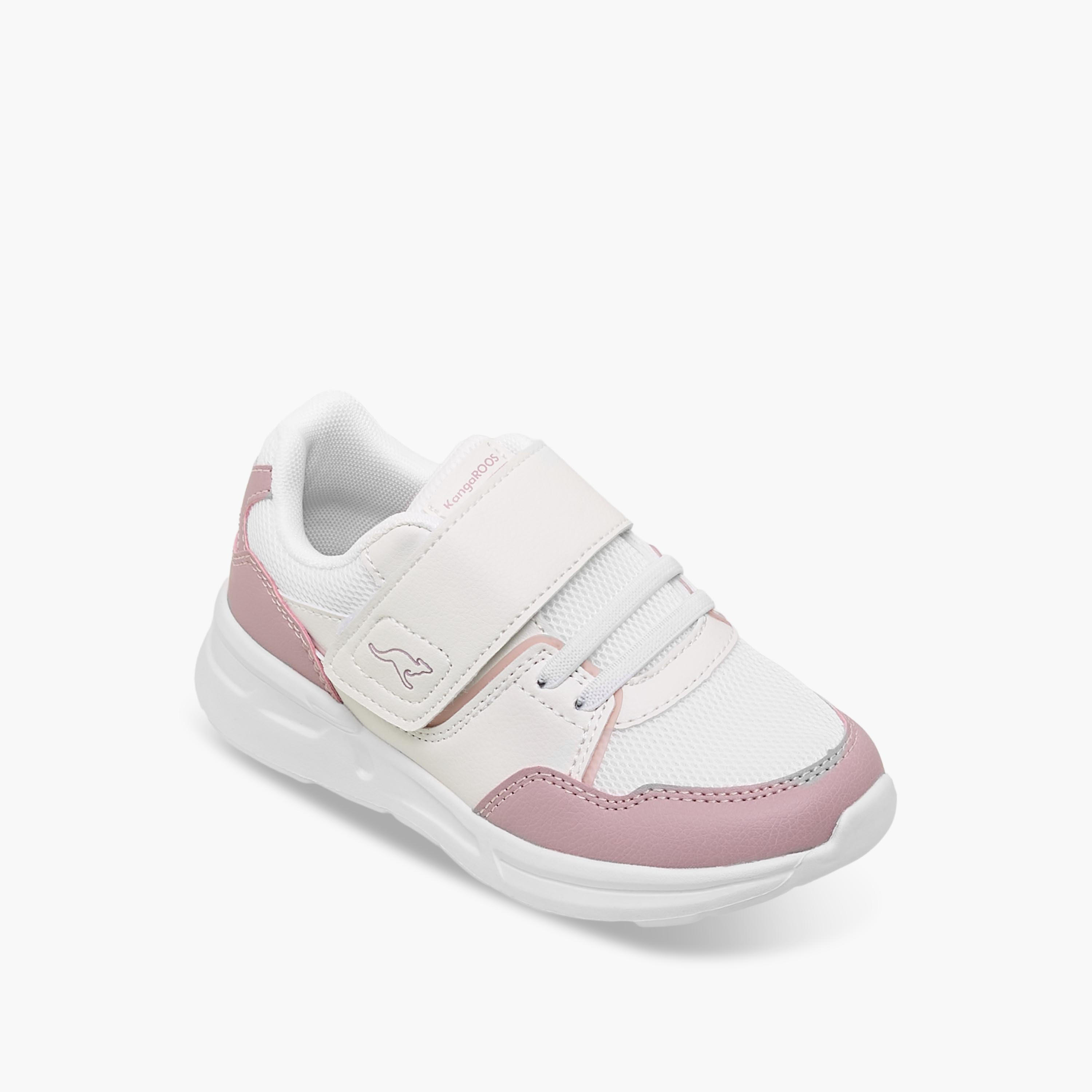 حذاء رياضي بشريط إغلاق لاصق للبنات من كانجاروز-girls-shoes-sports-image-2