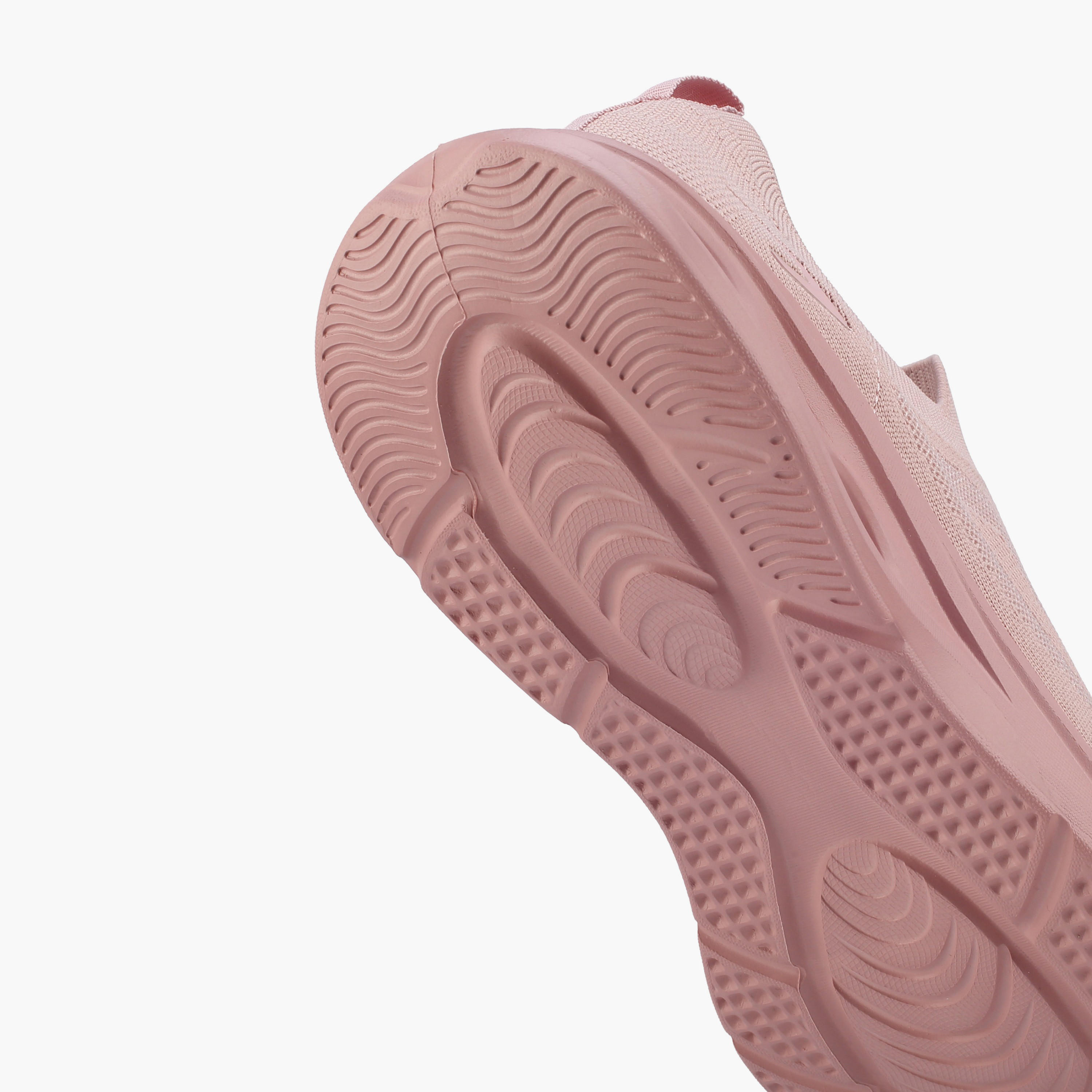 حذاء رياضي سهل الارتداء للنساء من داش-sports-women-shoes-image-5