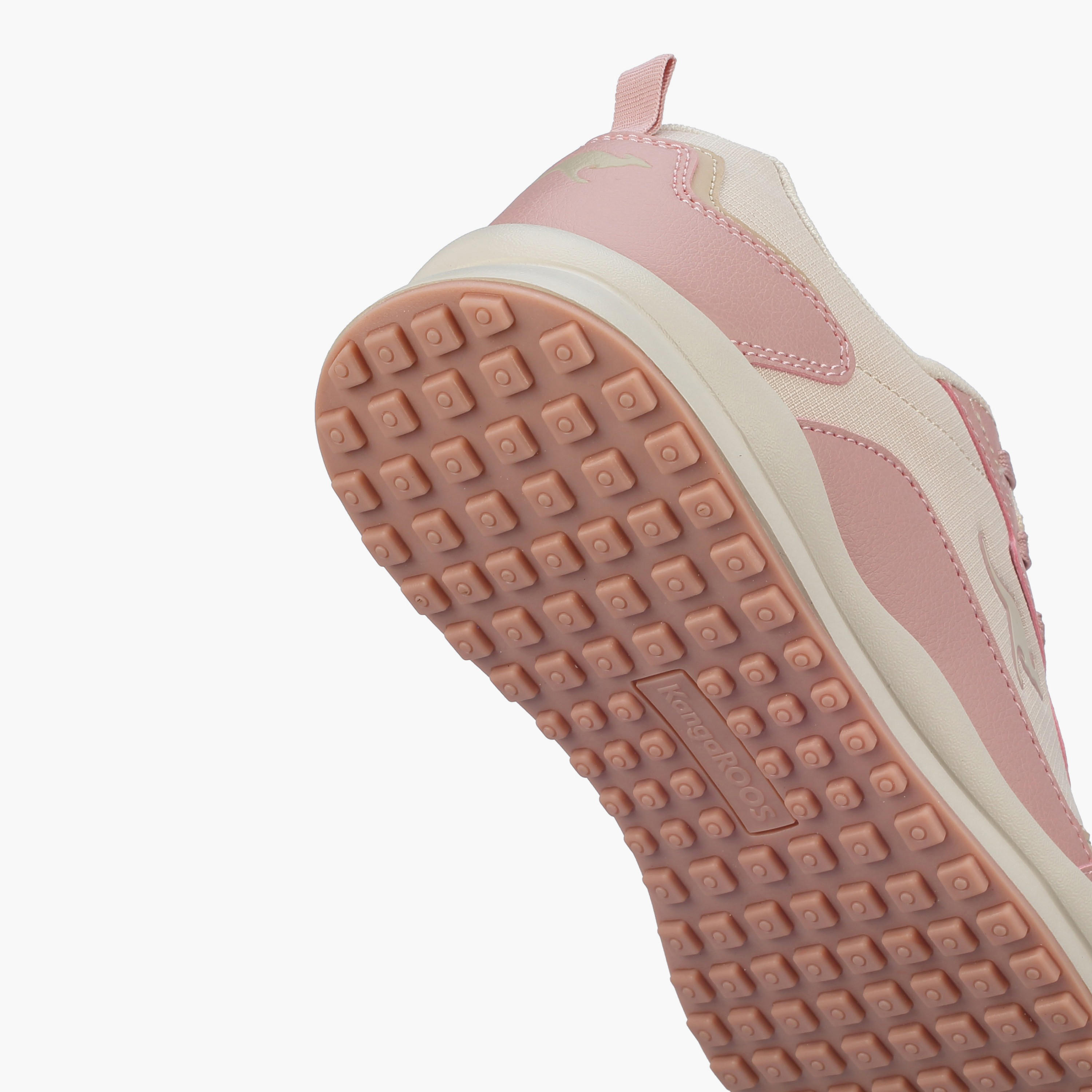حذاء رياضي برباط إغلاق للنساء من كانغاروز-women-shoes-sports-image-5