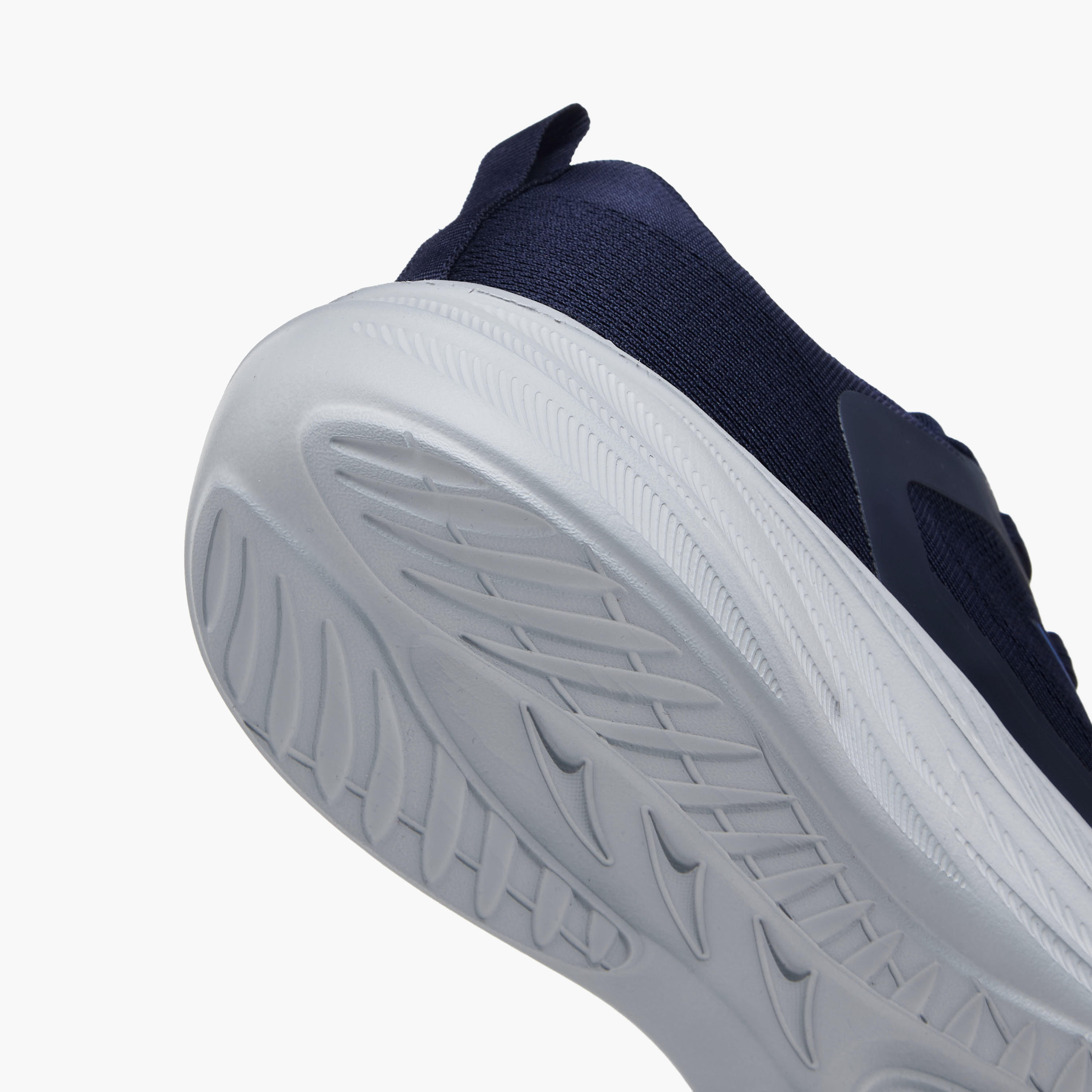 حذاء رياضي برباط إغلاق للرجال من داش-men-shoes-sports-image-5