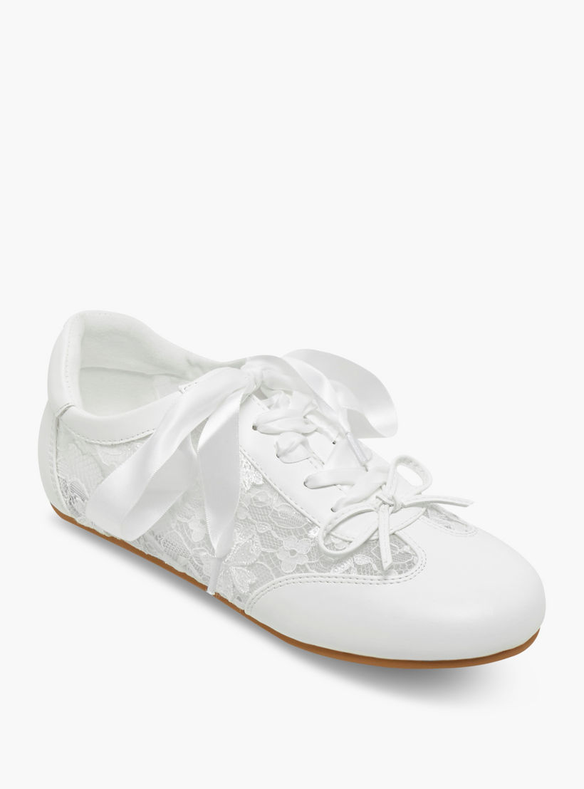حذاء سنيكرز برباط إغلاق للنساء من ميسي-women-shoes-sneakers-image-2