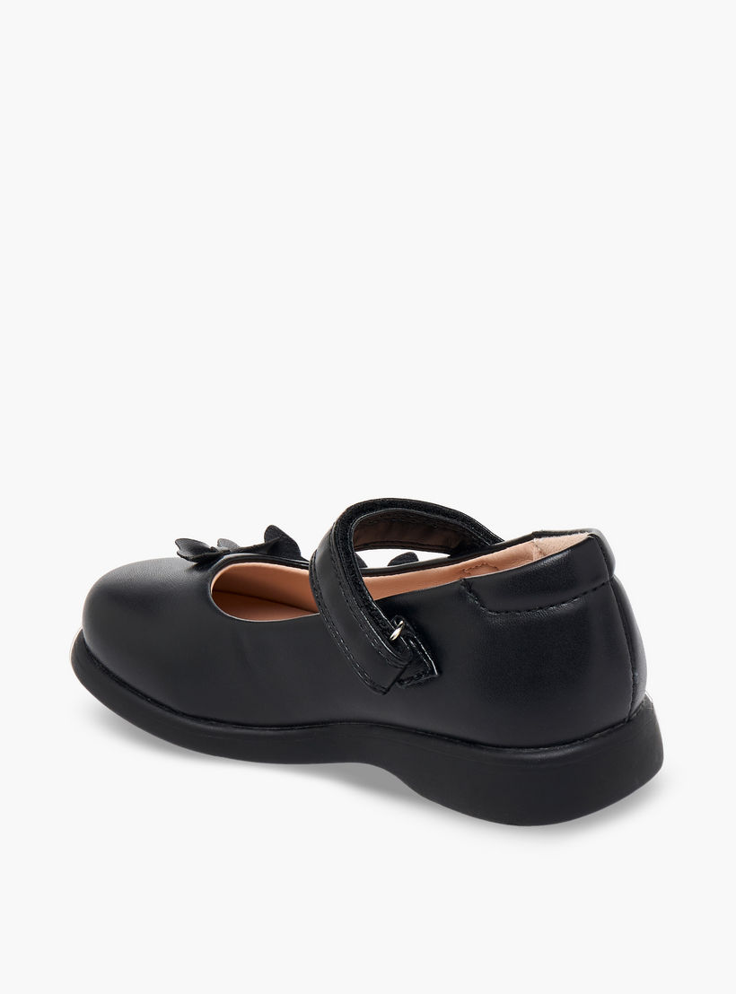 حذاء مدرسي بشريط إغلاق لاصق وتفاصيل فراشات للبنات من فلورا بيلا-girls-shoes-maryjanes-image-5
