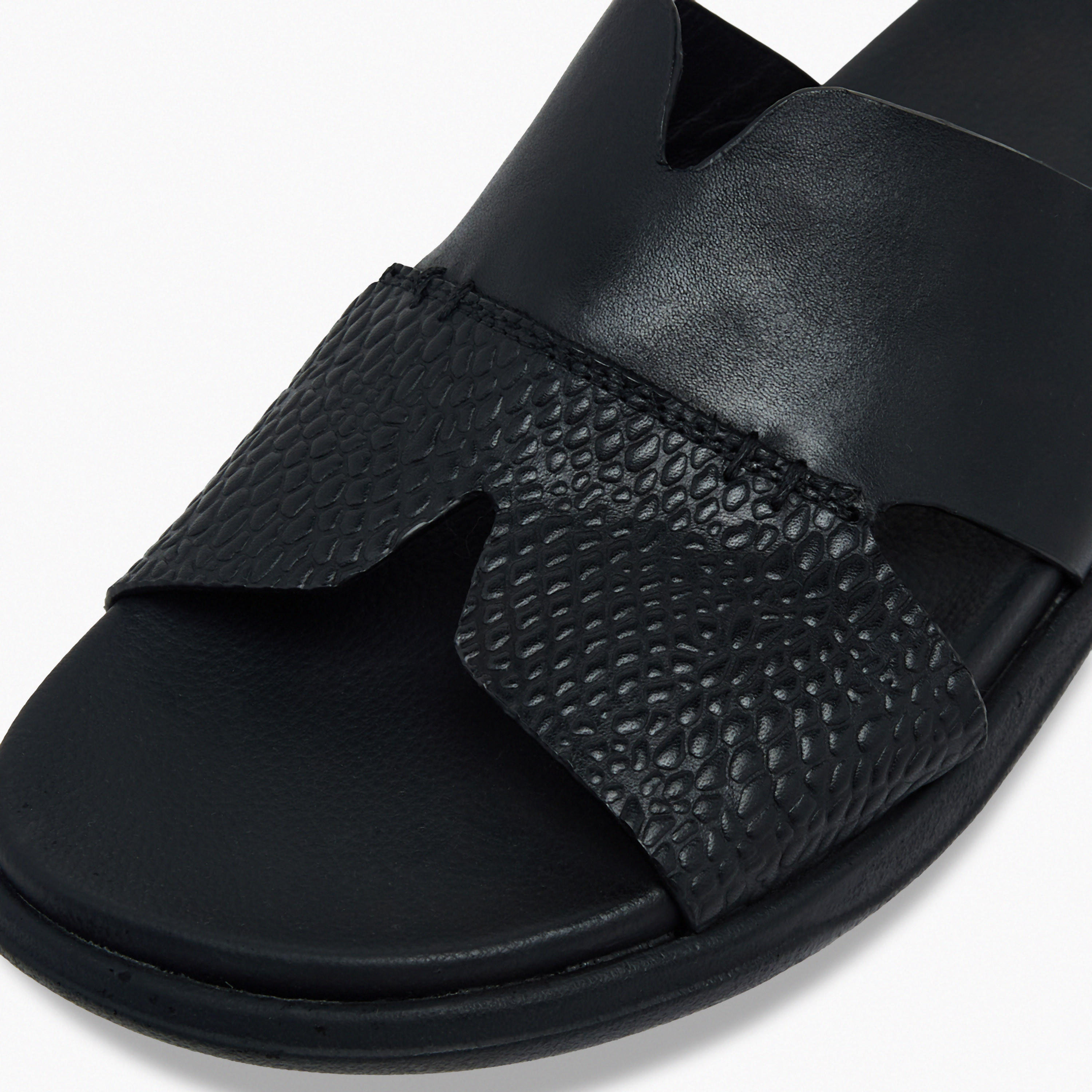 صندل مريح جلد للرجال من دوتشيني-men-shoes-sandals-image-4