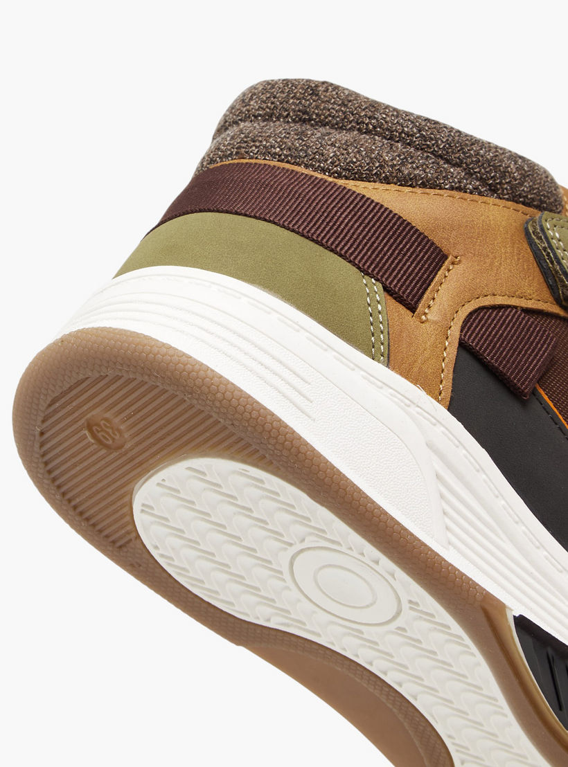 حذاء سنيكرز متعدد التصاميم برقبة عالية للأولاد من إل بي إل من شو إكسبرس-boys-shoes-sneakers-image-5