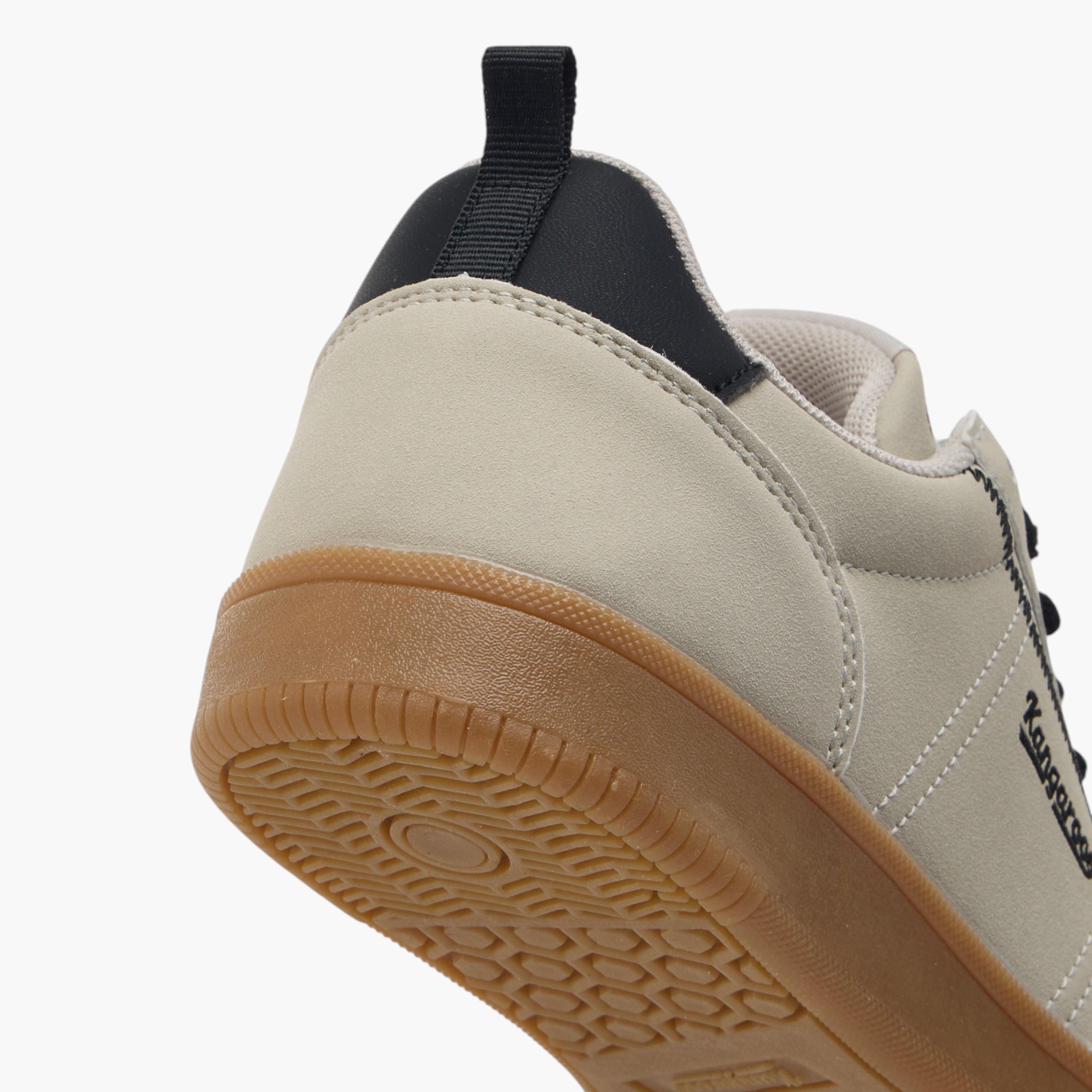 حذاء سنيكرز برباط إغلاق وتطريز الشعار للنساء من كانجاروس-women-shoes-sneakers-image-4