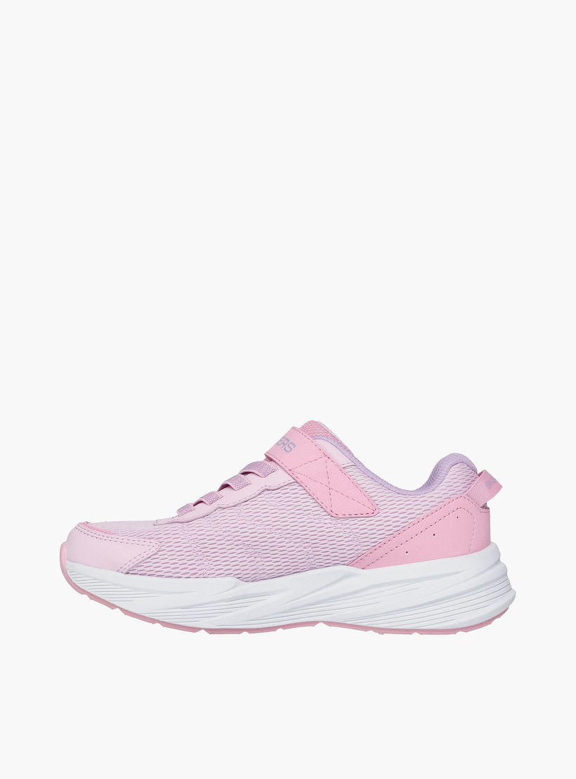 حذاء رياضي بشريط إغلاق لاصق ميكروسبيك تريد للبنات من سكيتشرز-girls-shoes-sneakers-image-4