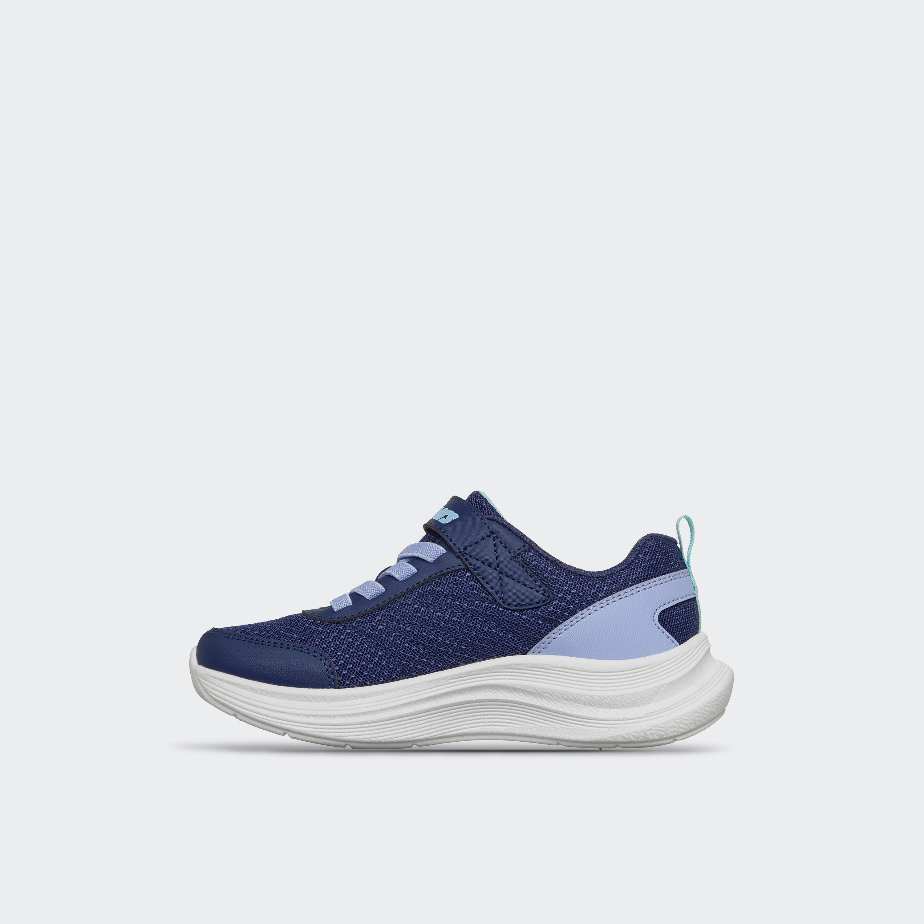 حذاء سنيكرز بشريط إغلاق لاصق ستريملاين للبنات من سكيتشيرز-girls-shoes-sneakers-image-5