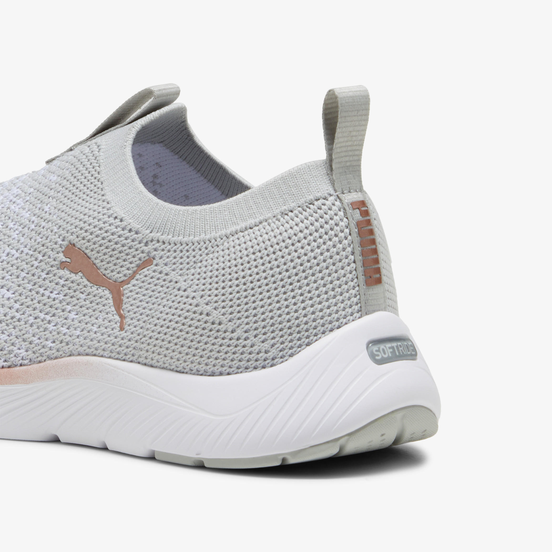 حذاء رياضي سوفتريد ريمي سهل الارتداء للنساء من بوما - 30983402-sports-women-shoes-image-3