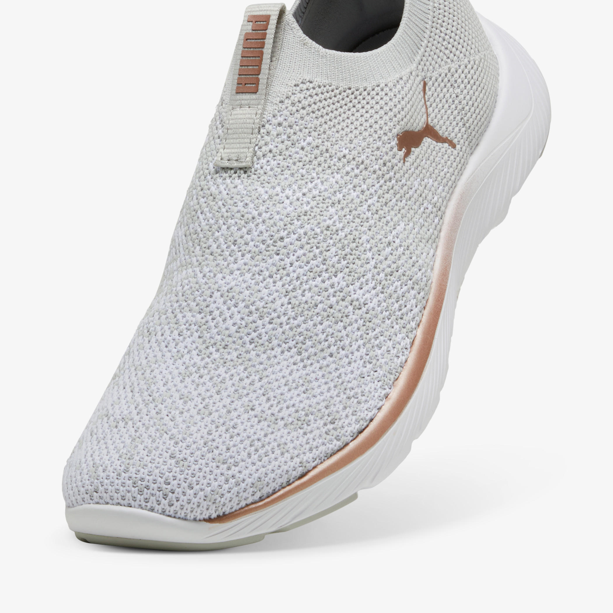 حذاء رياضي سوفتريد ريمي سهل الارتداء للنساء من بوما - 30983402-sports-women-shoes-image-6