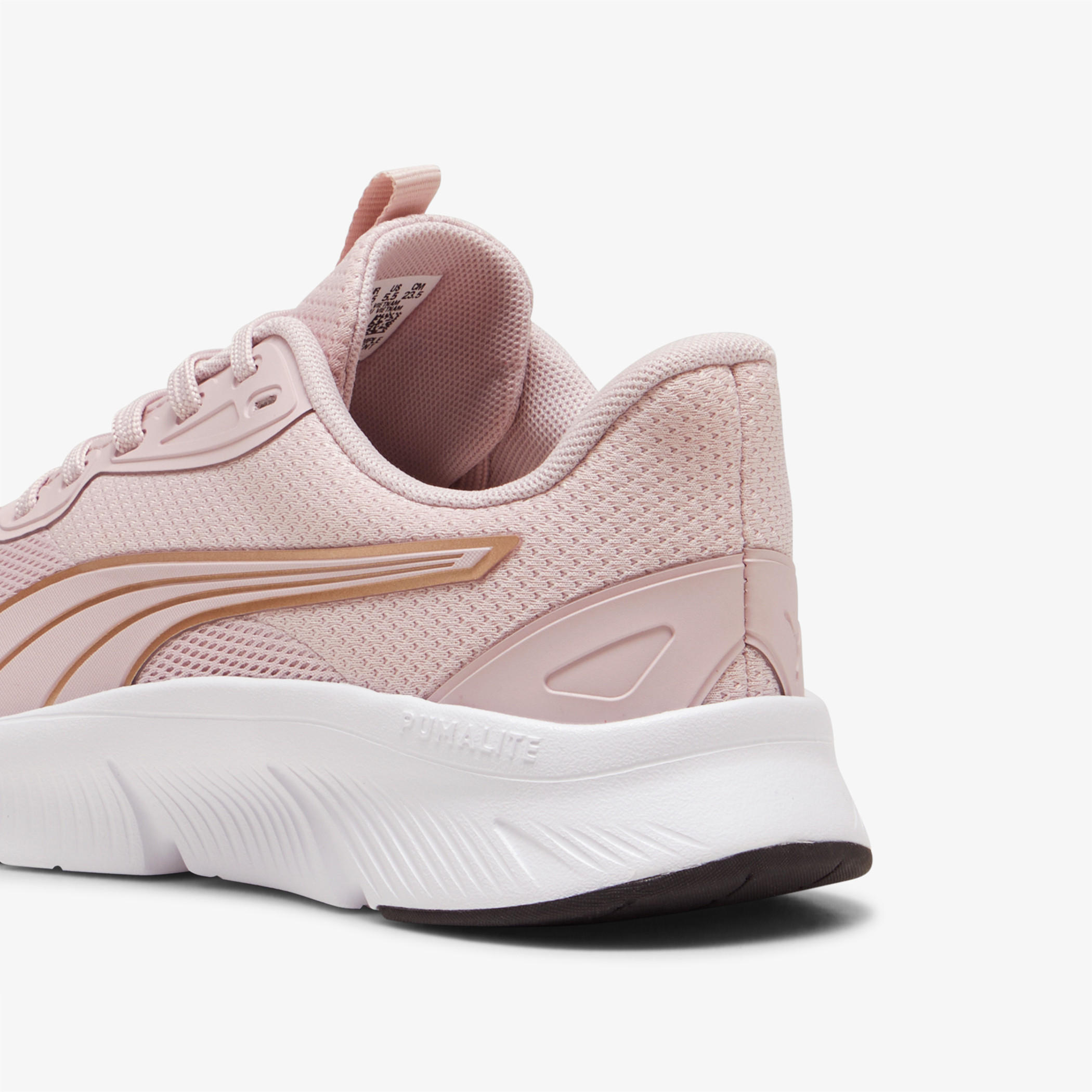 حذاء رياضي بألواح ورباط للإغلاق للنساء من بوما - FlexFocus Lite Modern-sports-women-shoes-image-5