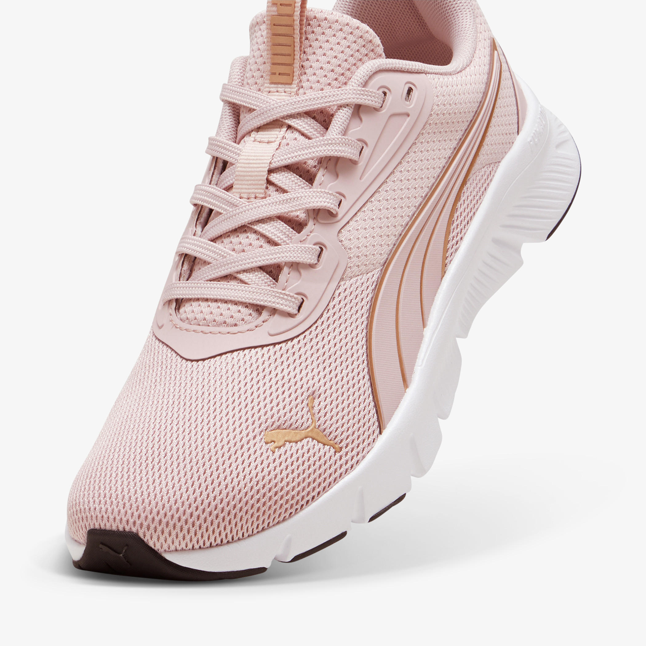 حذاء رياضي بألواح ورباط للإغلاق للنساء من بوما - FlexFocus Lite Modern-sports-women-shoes-image-7