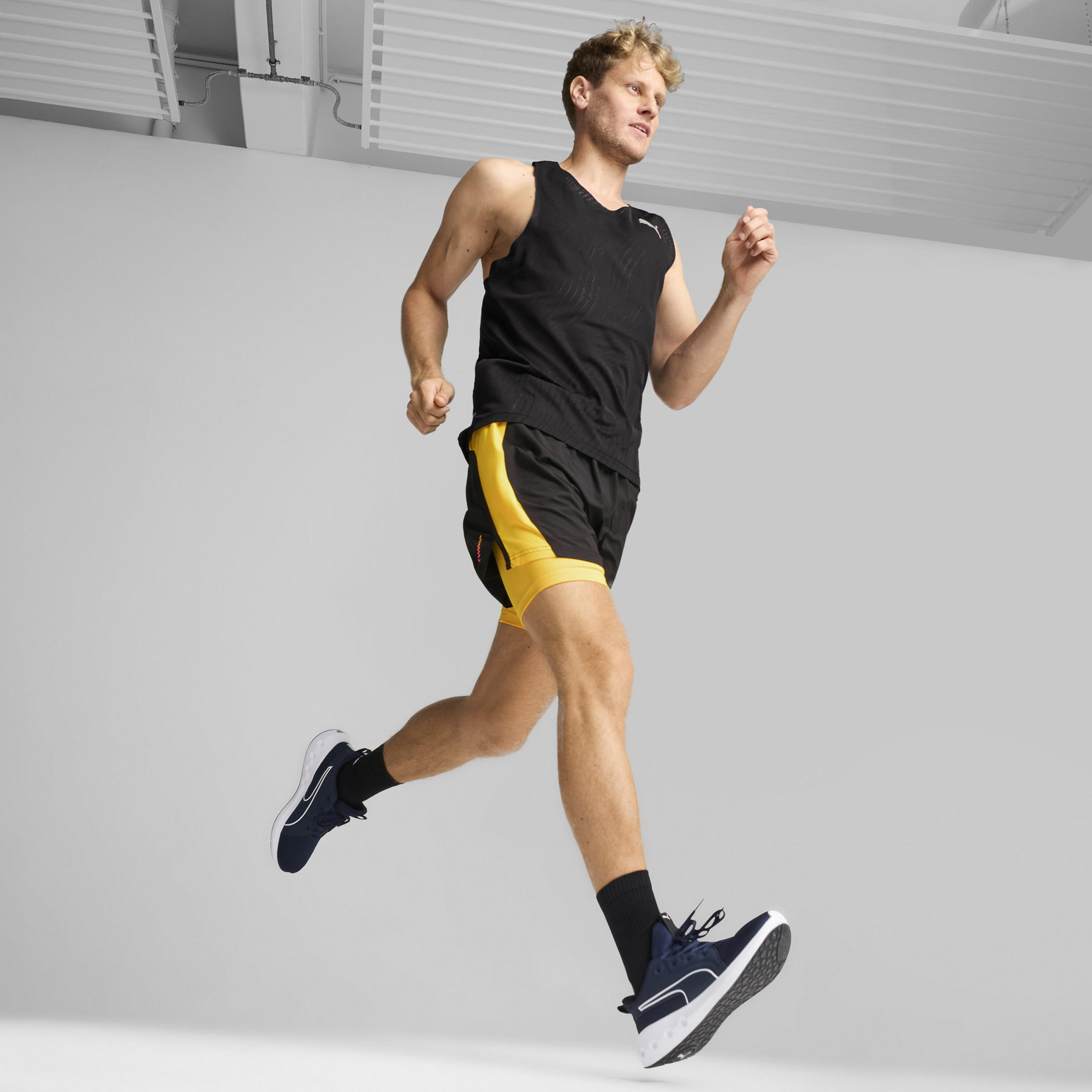 حذاء رياضي برباط إغلاق سوفت رايد كارسون للرجال من بوما-sports-men-shoes-image-8