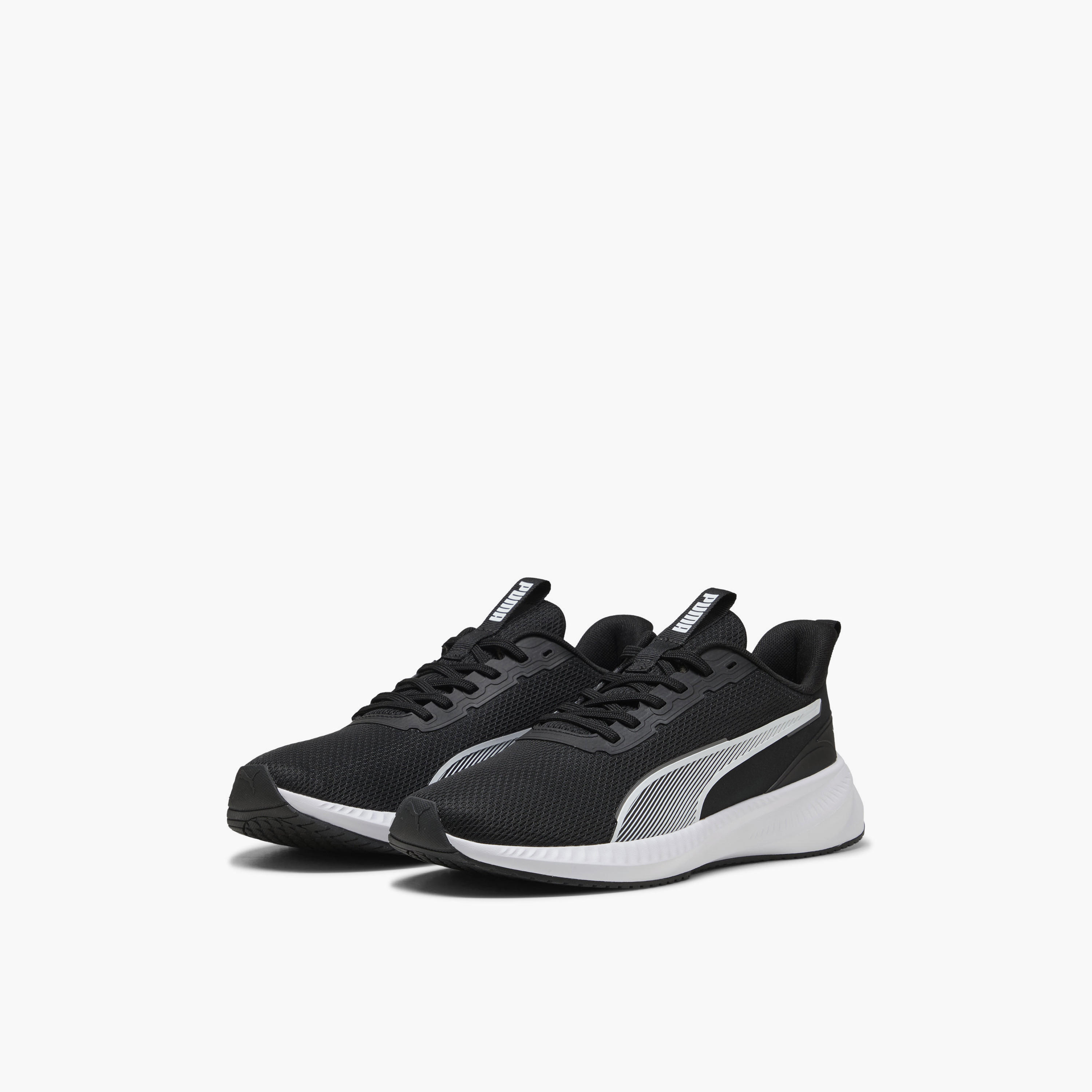 حذاء رياضي برباط إغلاق فلاير لايت 3 للرجال من بوما-sports-men-shoes-image-1