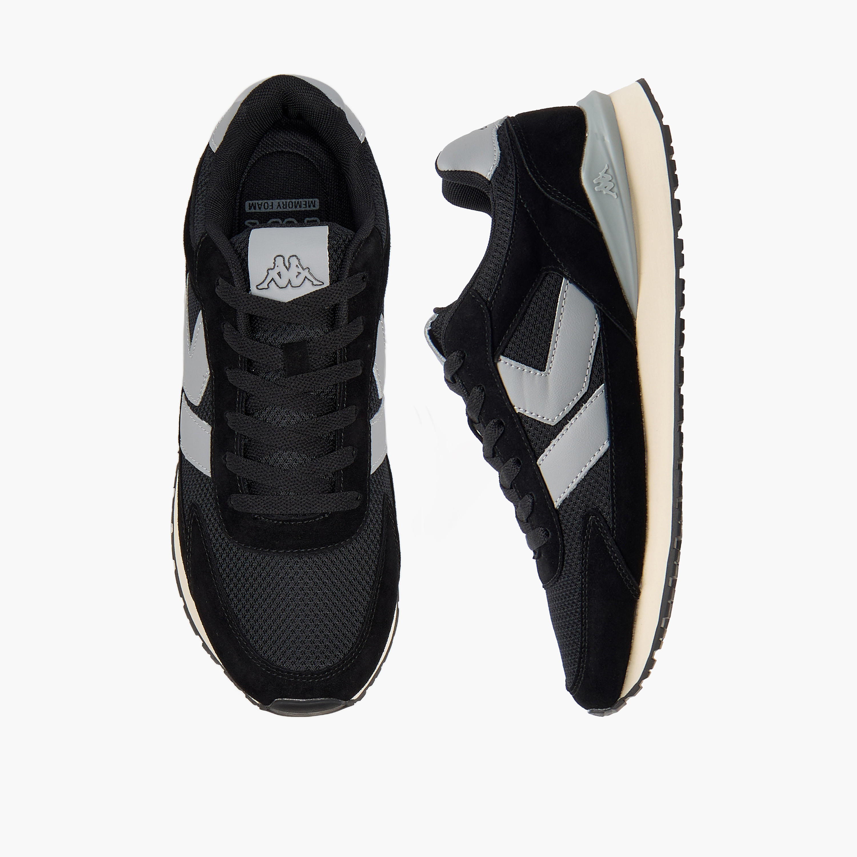 حذاء رياضيمتعدد التصاميم برباط إغلاق للرجال من كابا-men-shoes-sports-image-1